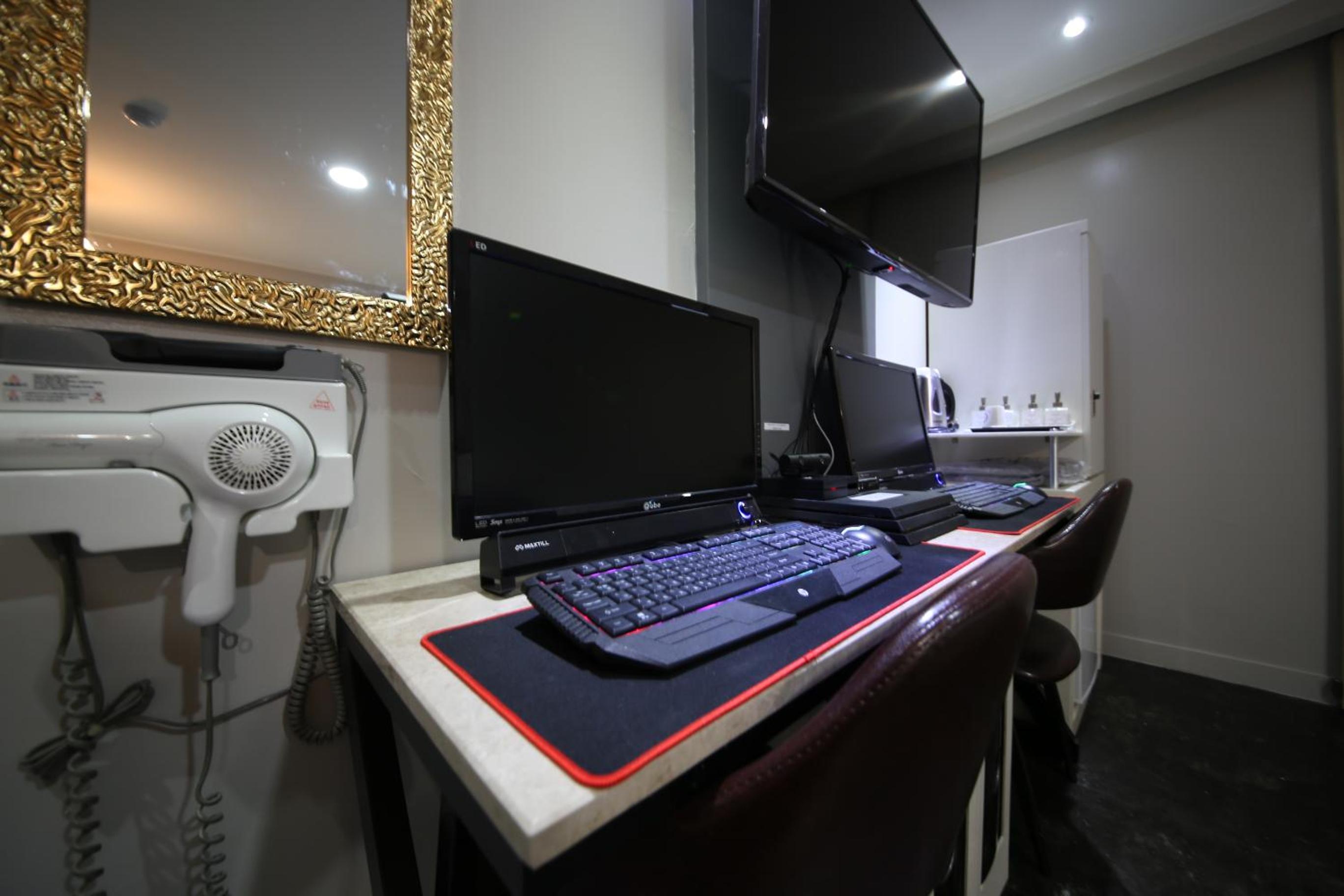 King Suite - Photo 7