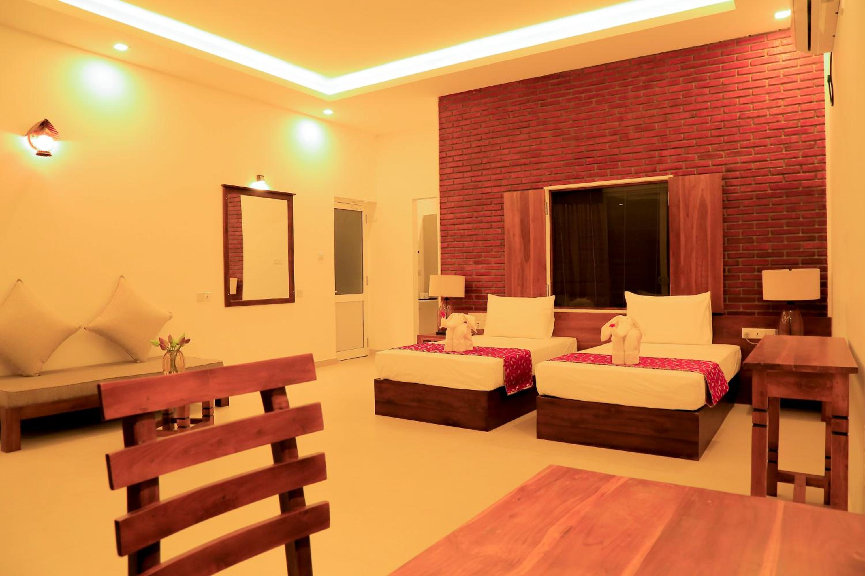 Twin Room with Lake View