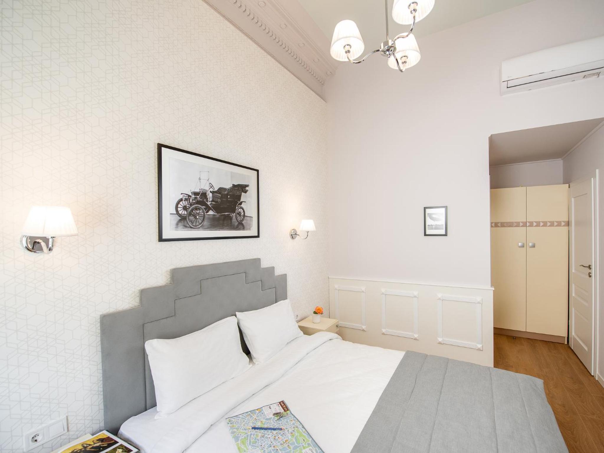 Standard King Room photo 3