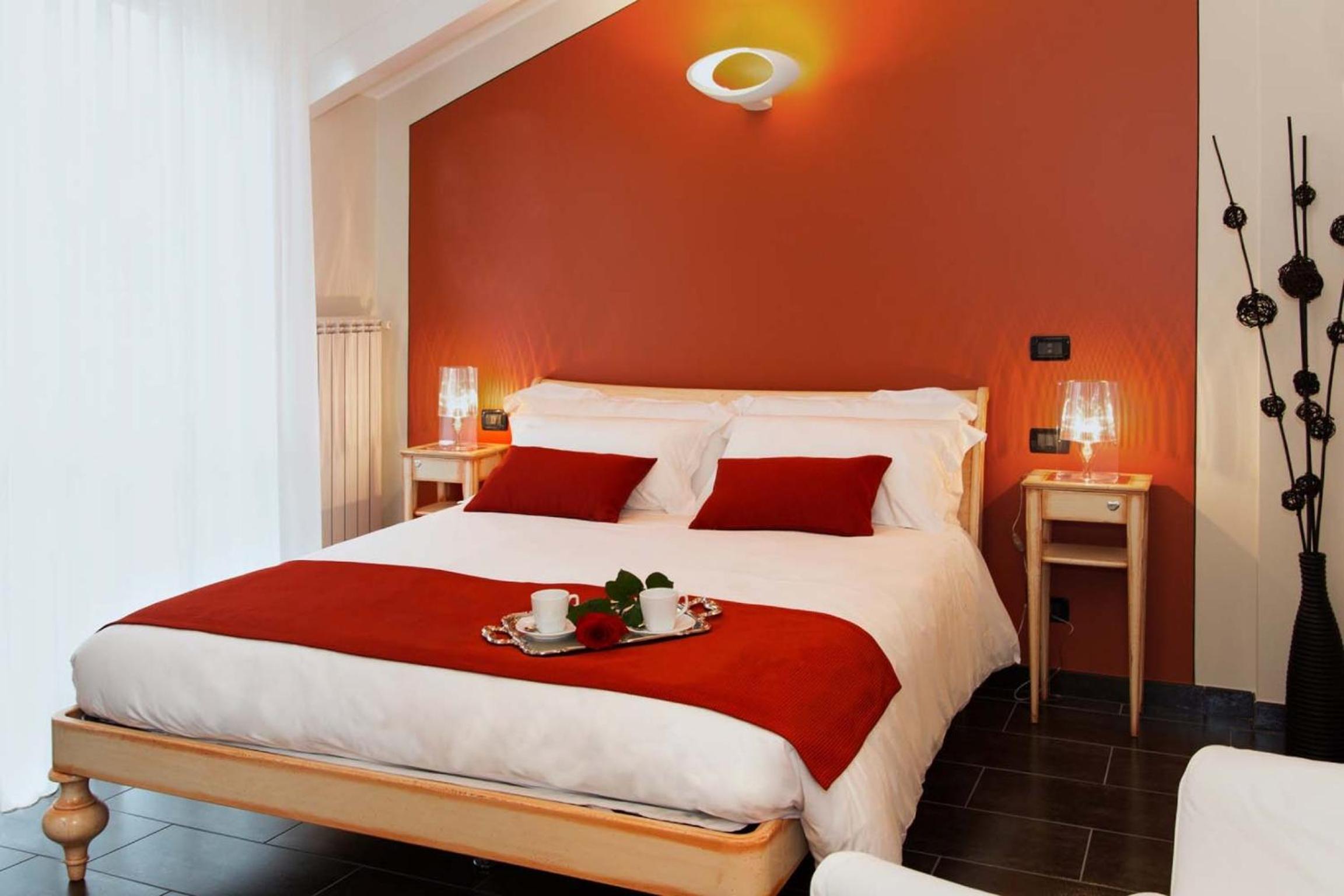 Superior Double Room with Balcony - Photo 3