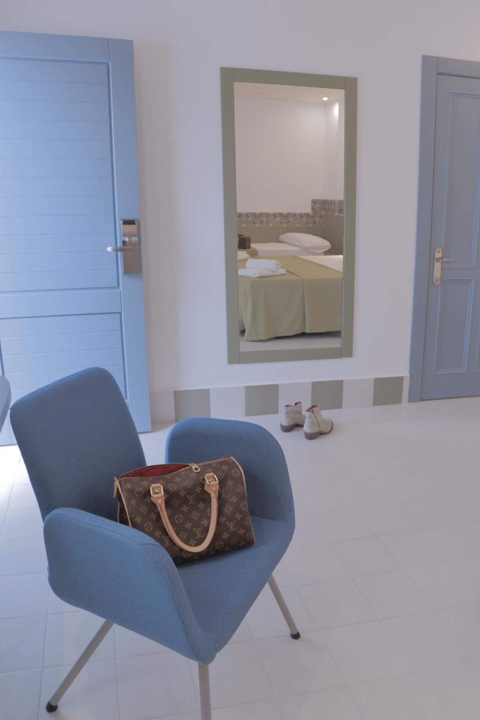 Basic Triple Room photo 2