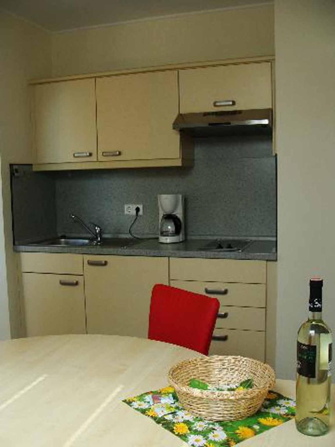 Apartment photo 2