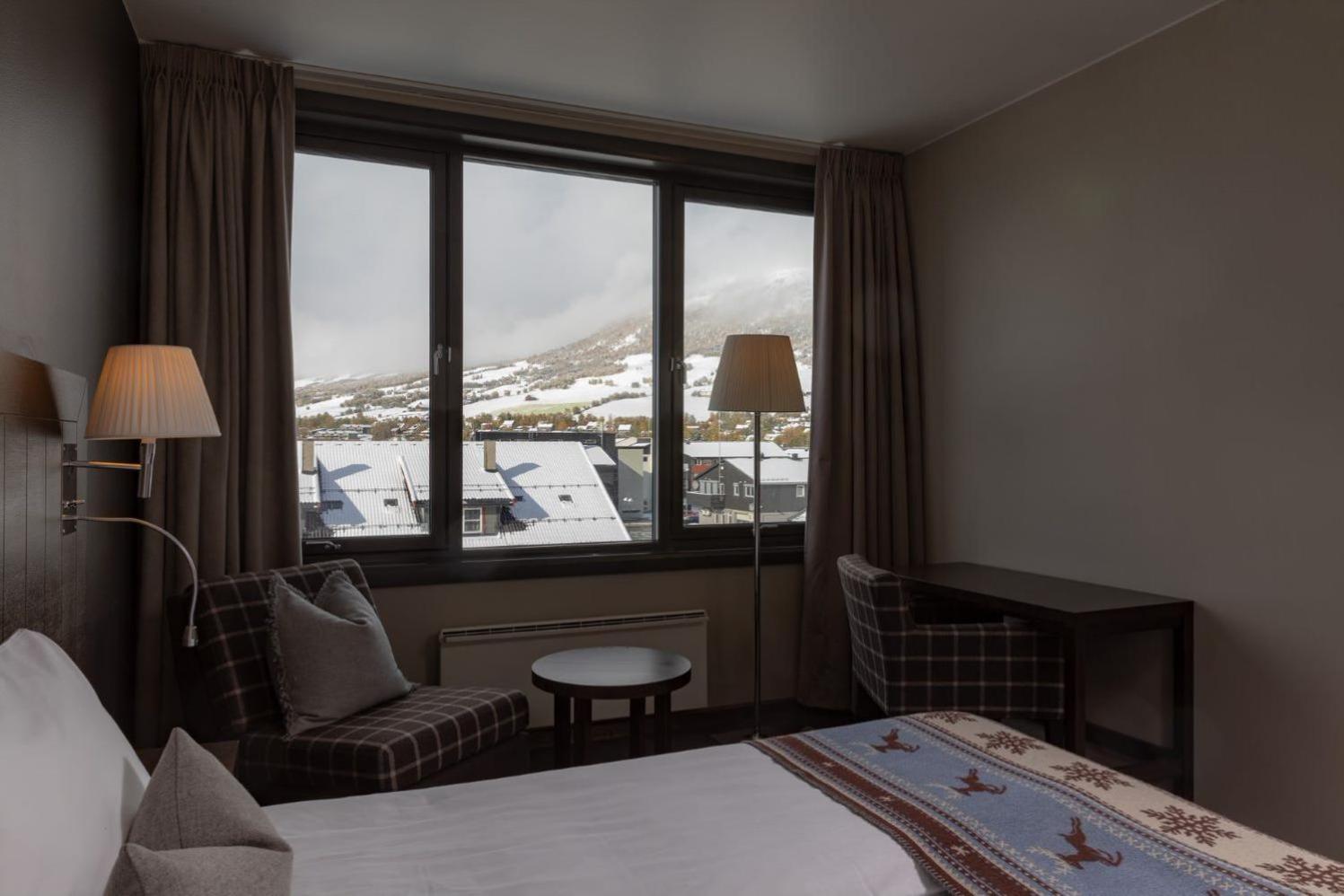 Standard Twin Room - Photo 2