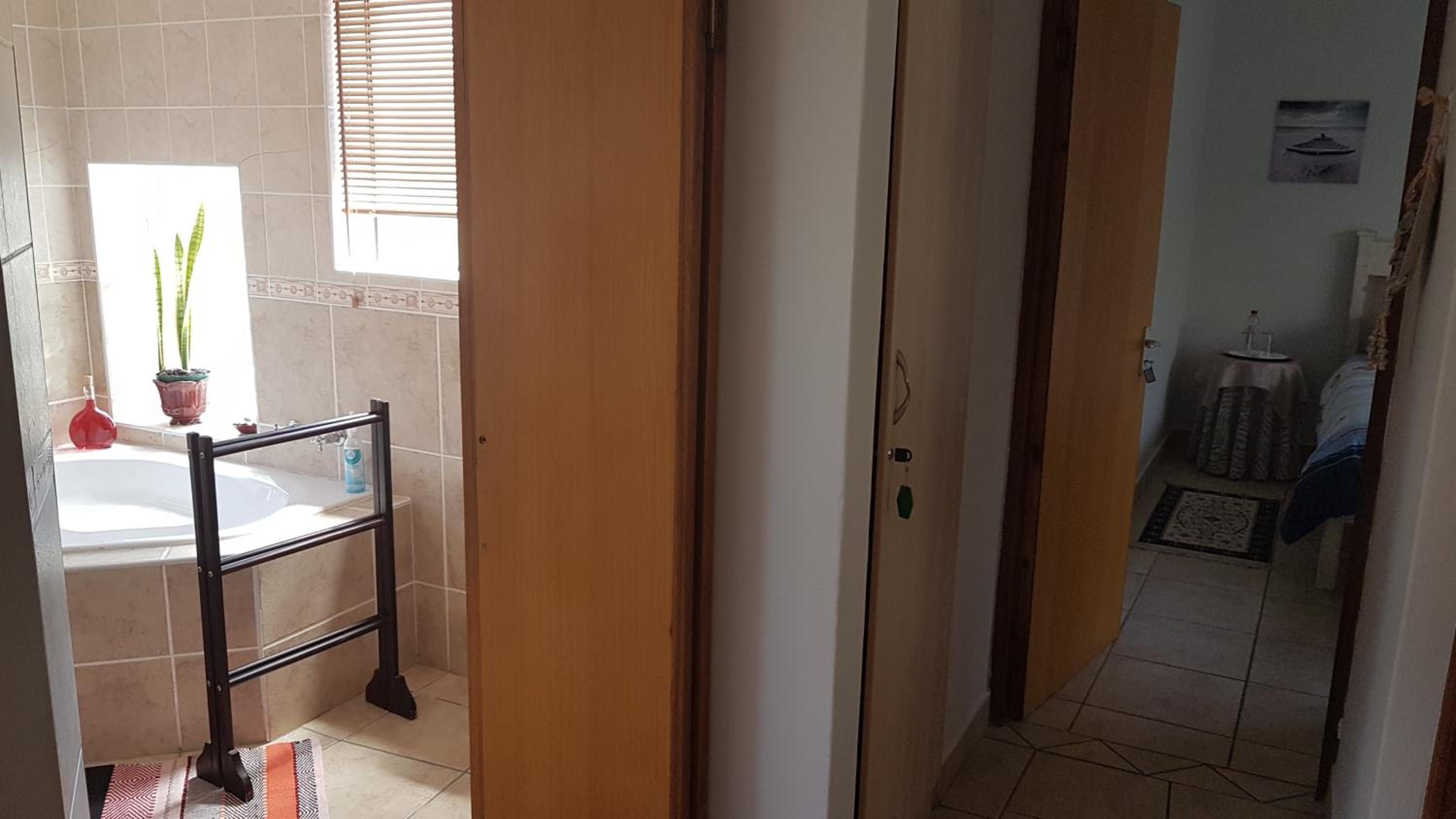 Two-Bedroom Home stay photo 2
