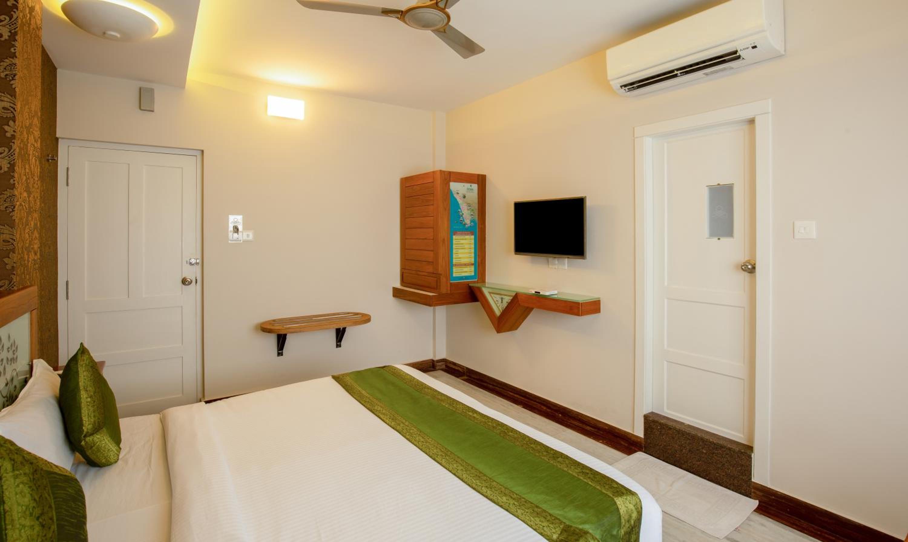 Standard Double Room - Photo 5