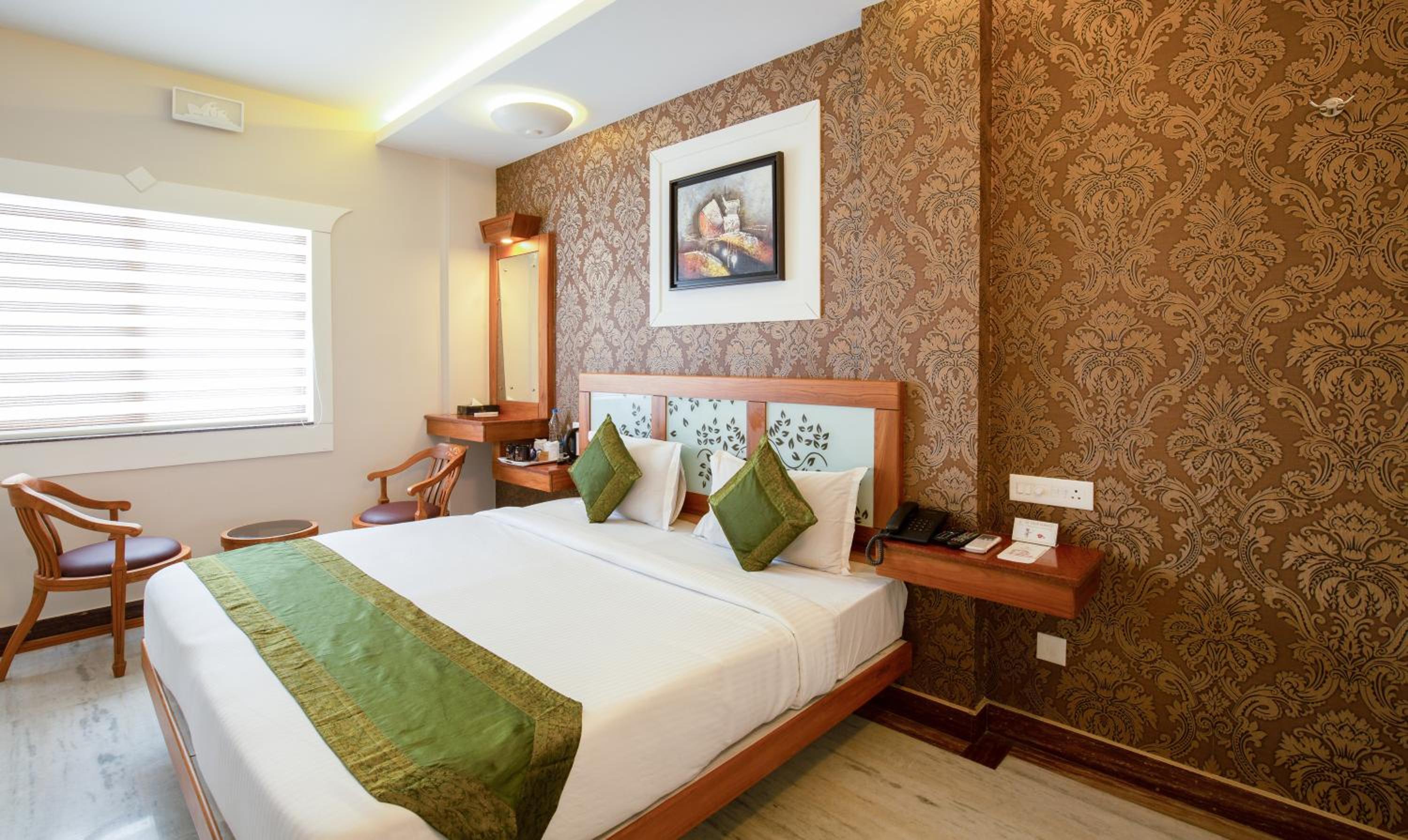 Standard Double Room - Photo 9