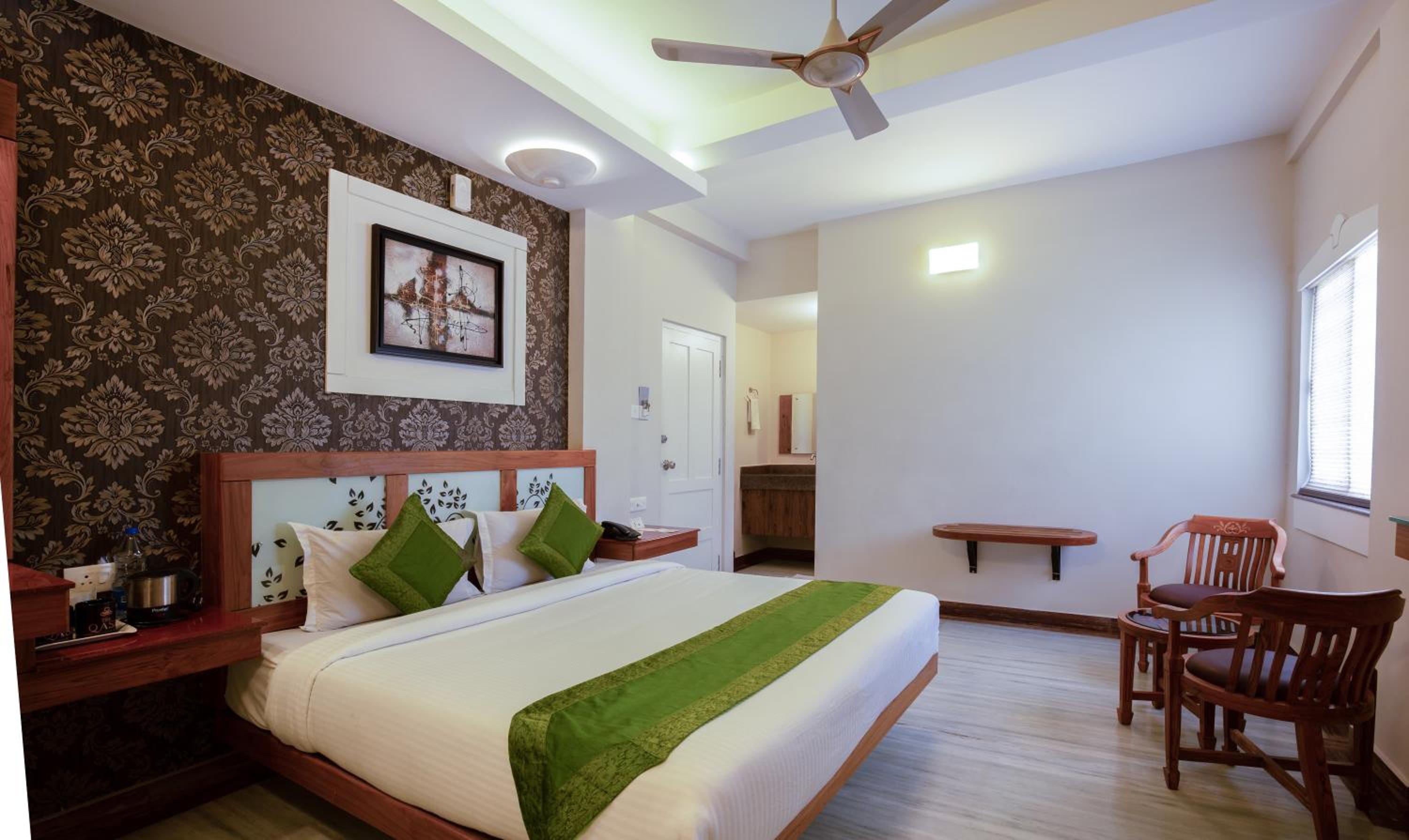 Deluxe Double Room - Photo 1