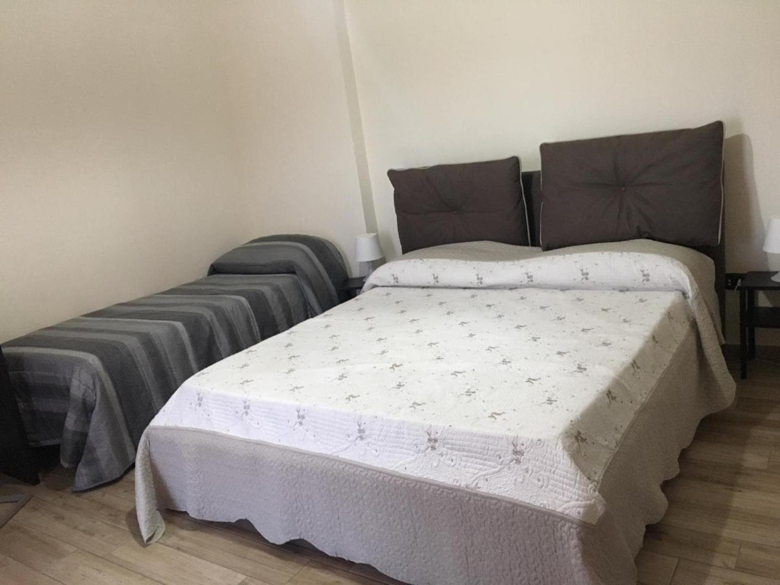 Double Room with Private Bathroom photo 1