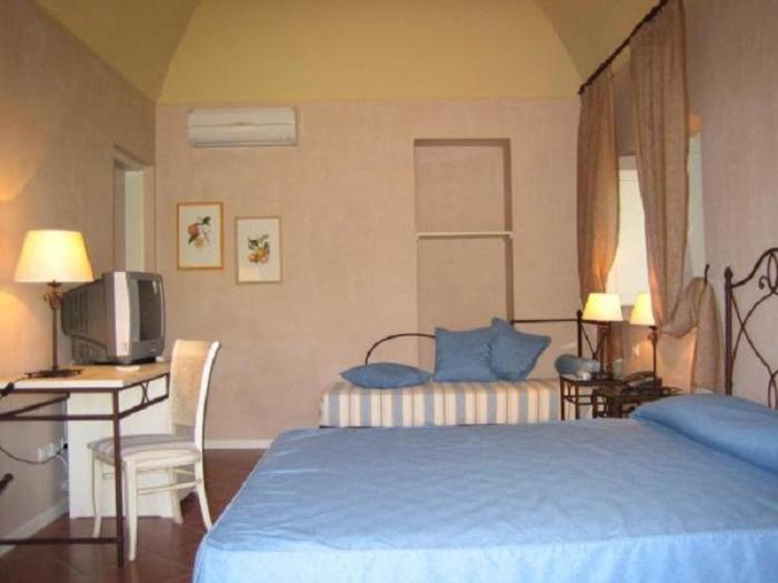 Triple Room - Photo 2