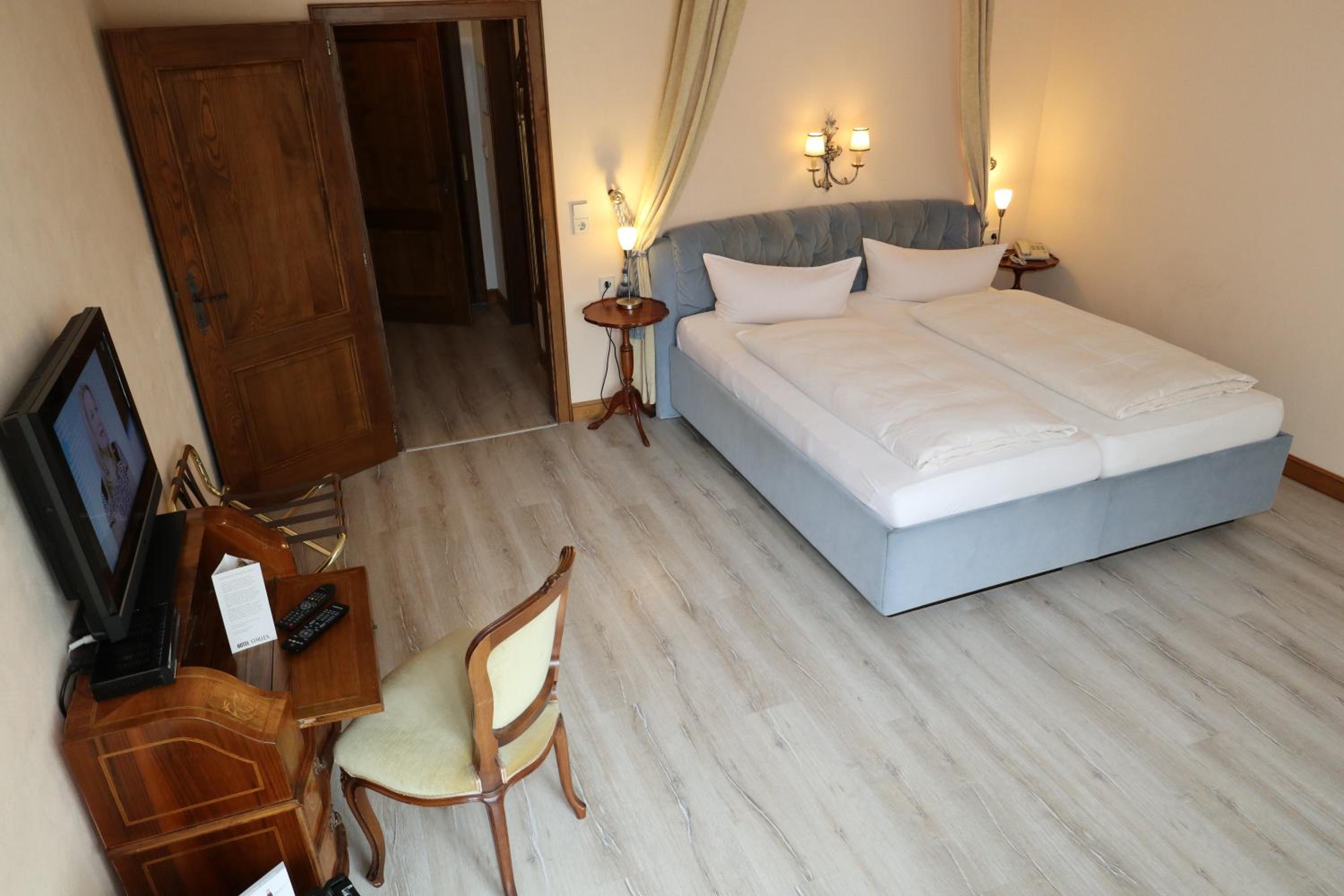Triple Room (2 Adults + 1 Child) photo 2