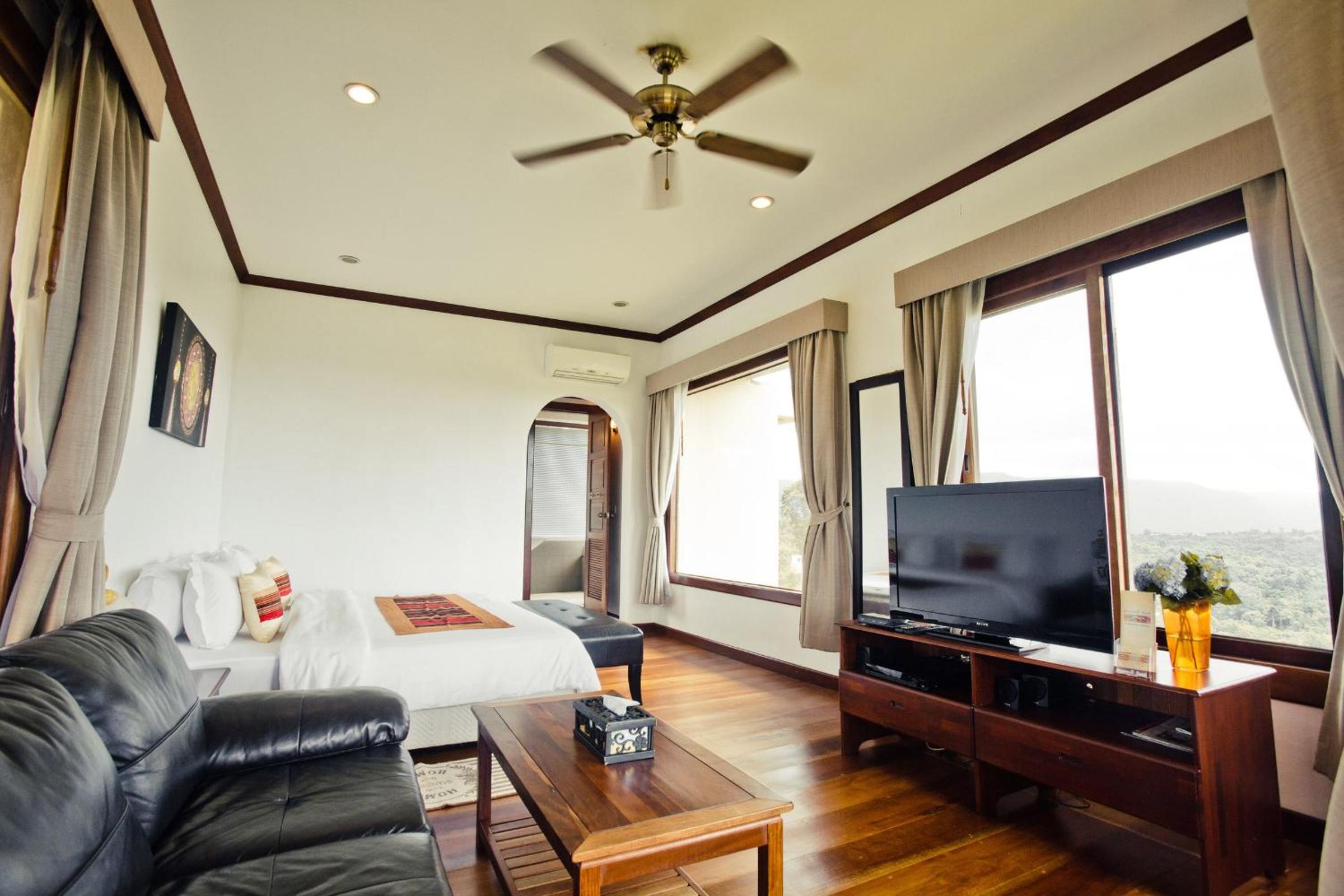 Superior Villa photo 1