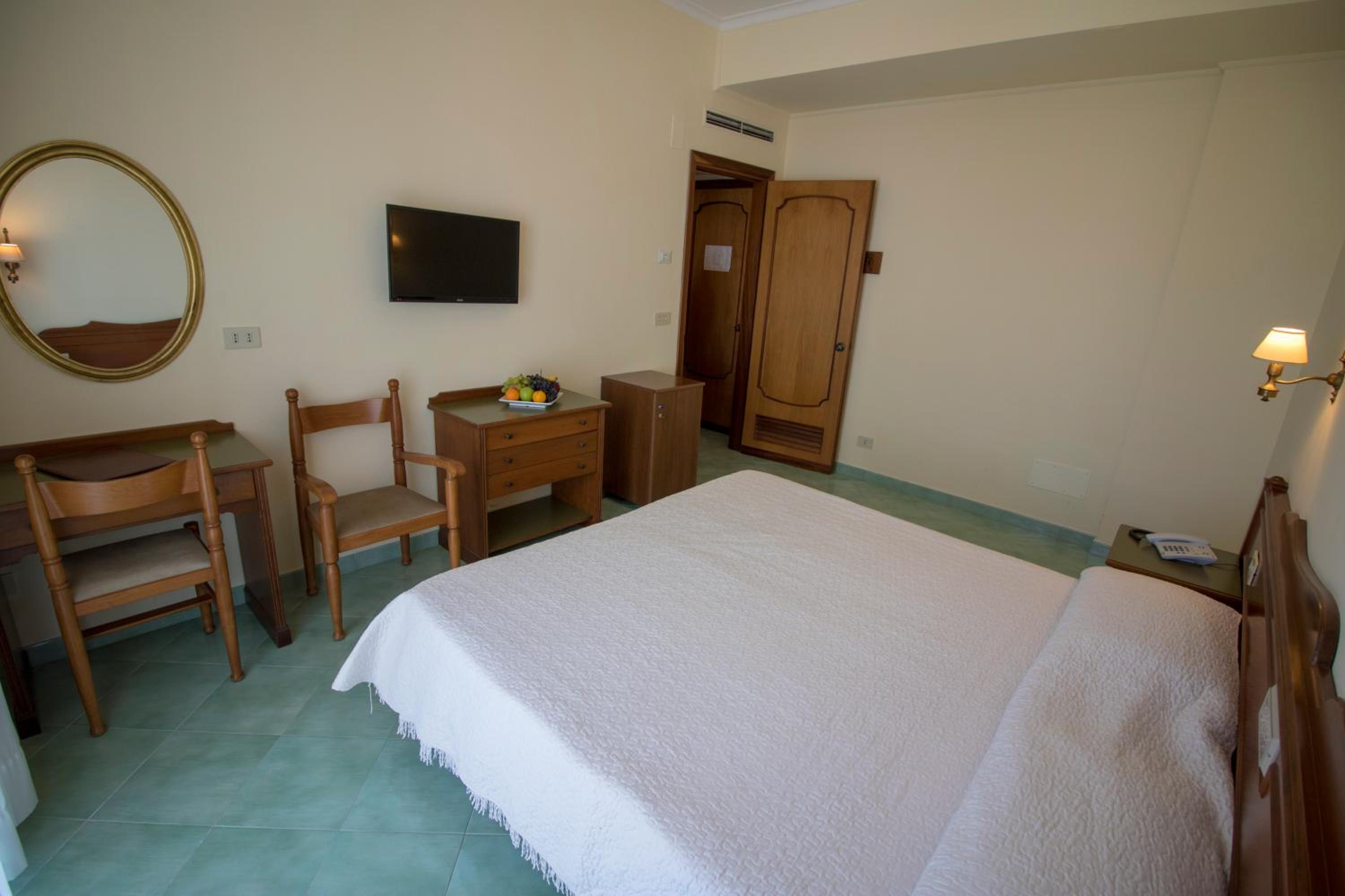 Double or Twin Room photo 1