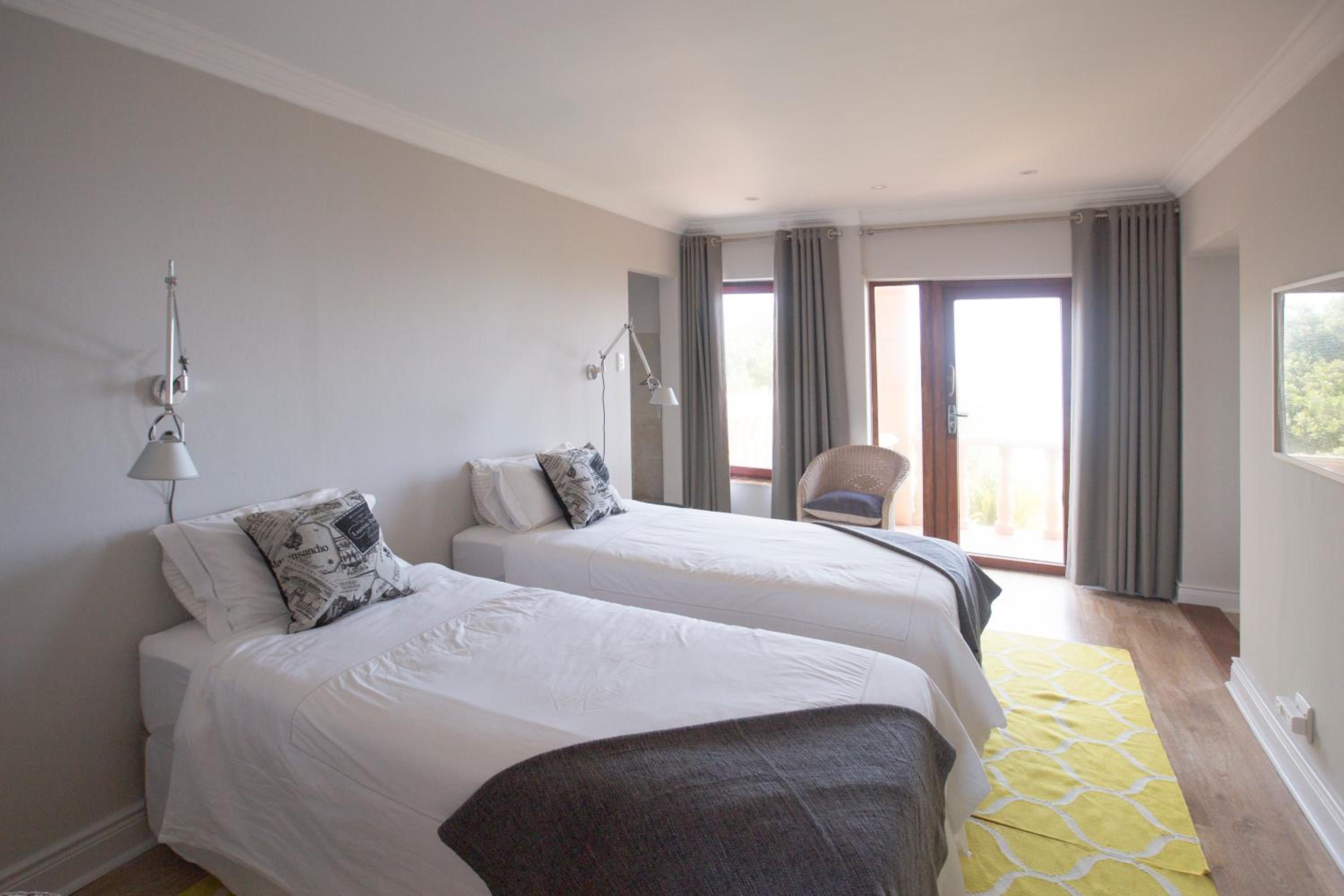 Twin/Double Room photo 2