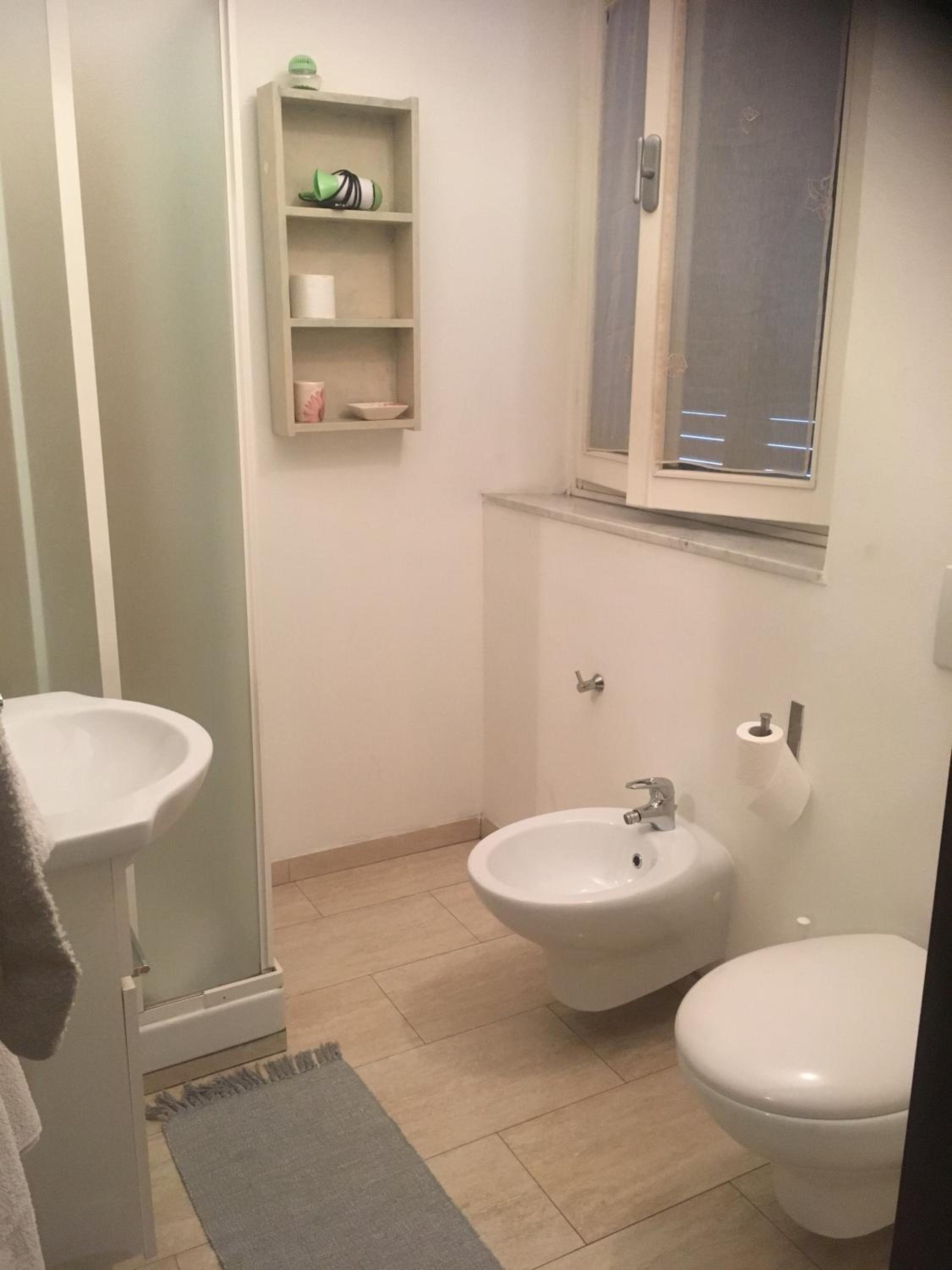 Double Room - Photo 25