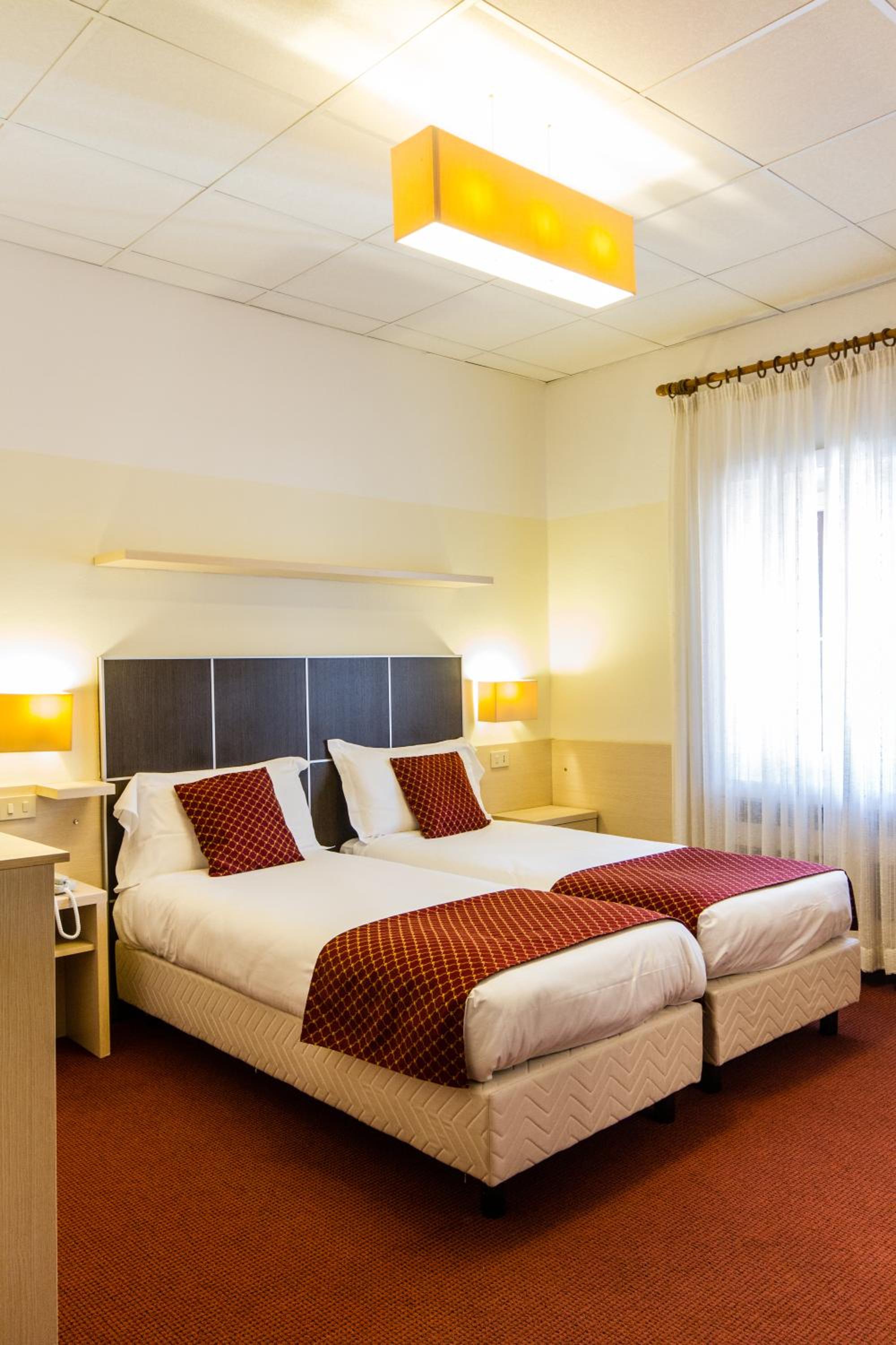 Standard Double  Room - Photo 1