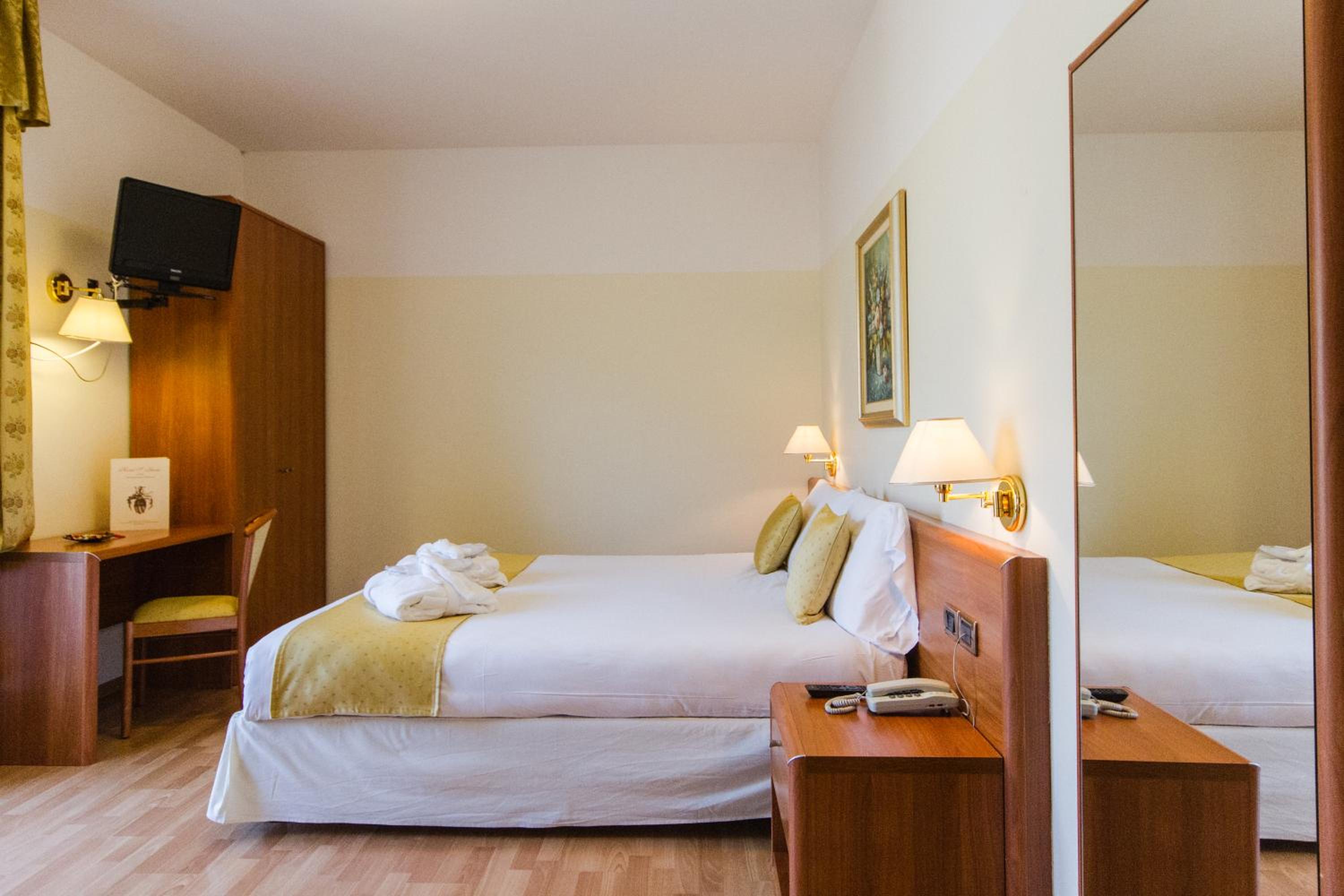 Superior Double Room - Photo 5