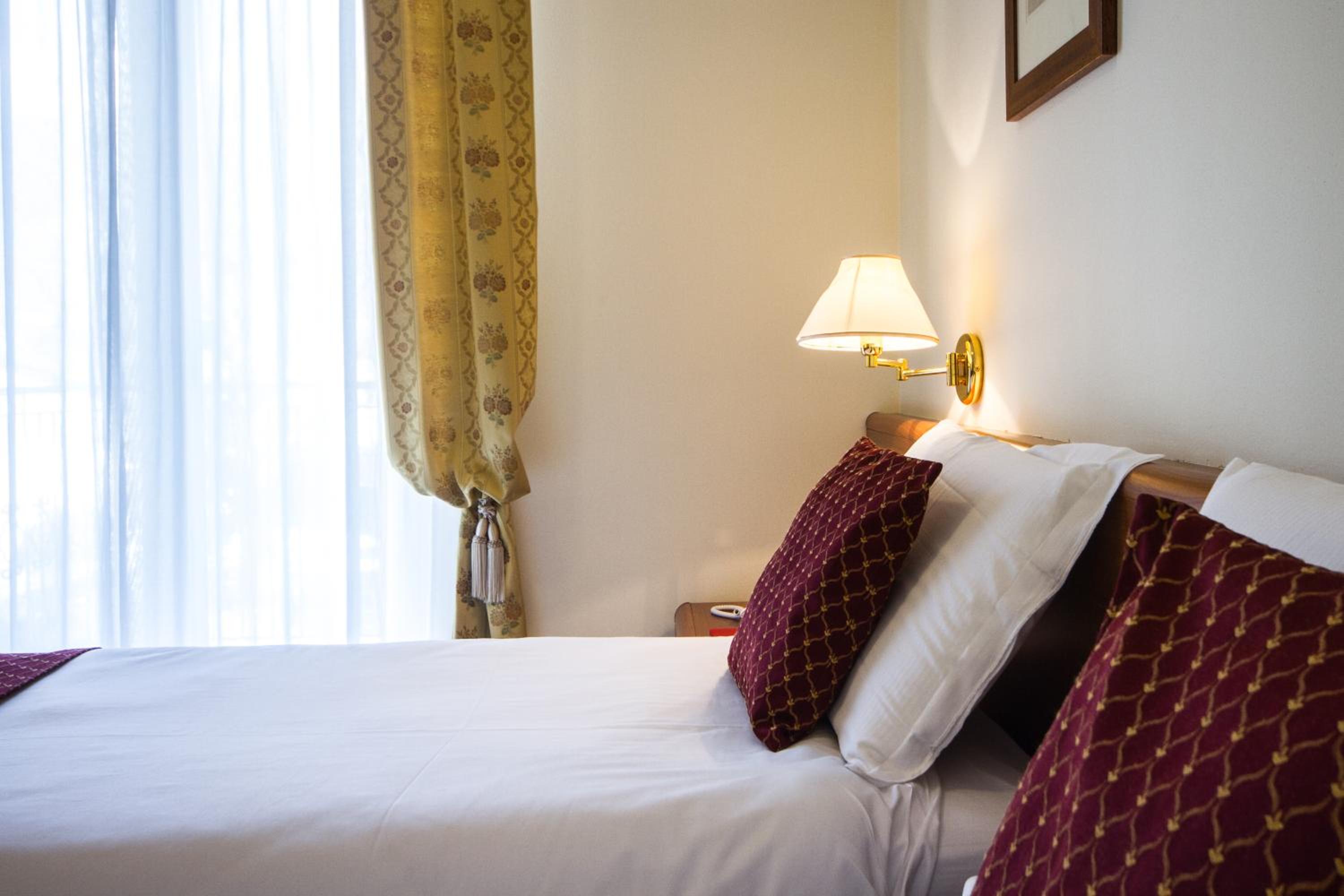Superior Double Room - Photo 3
