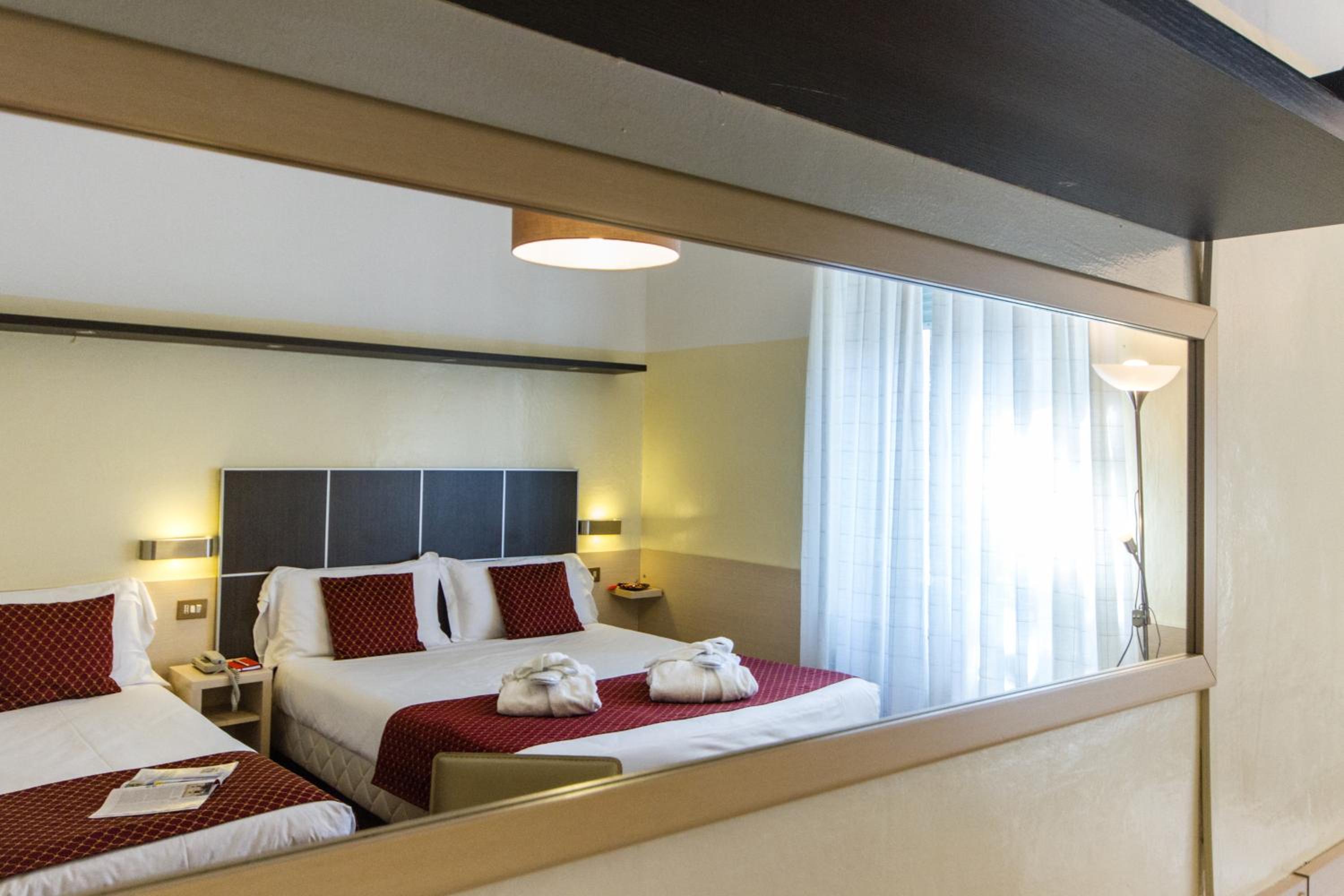 Standard Triple Room - Photo 1