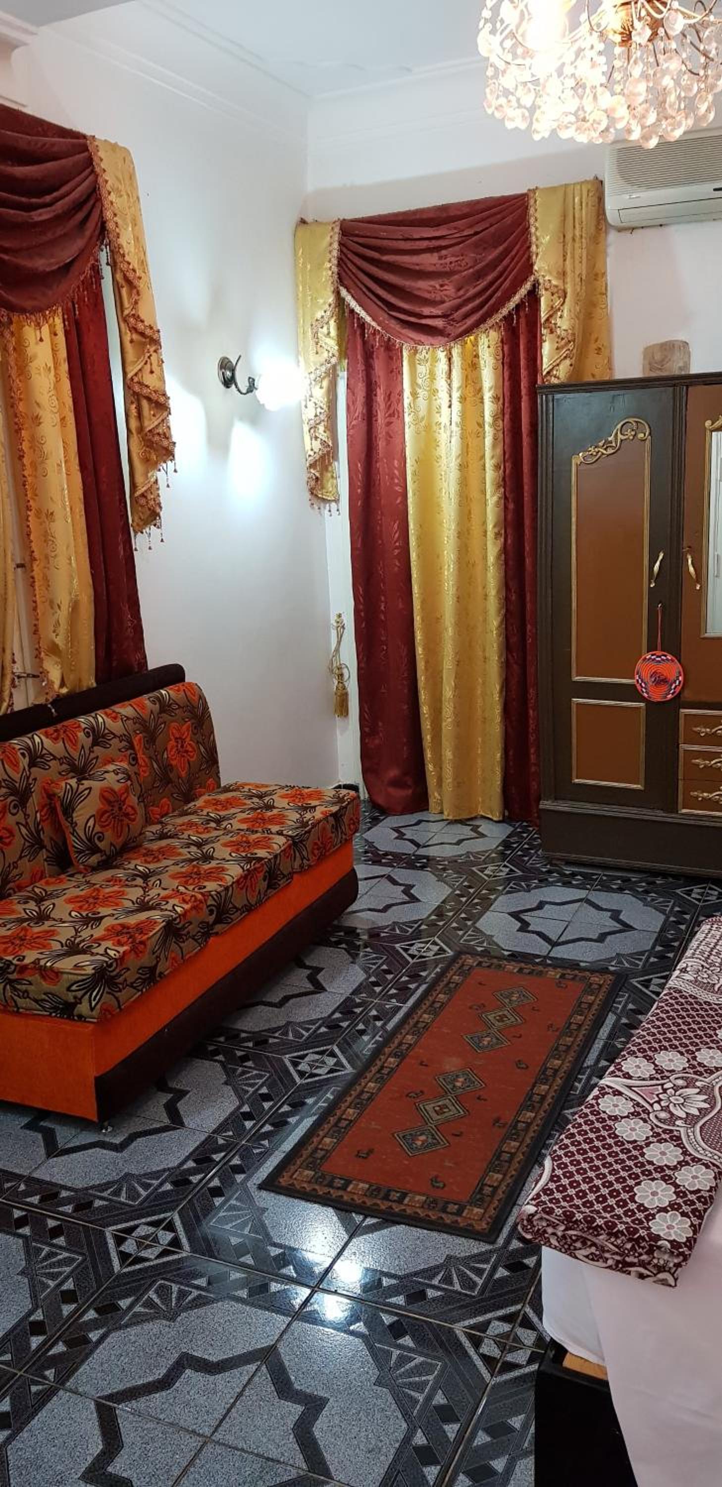 Double or Twin Room with Private External Bathroom - Photo 7
