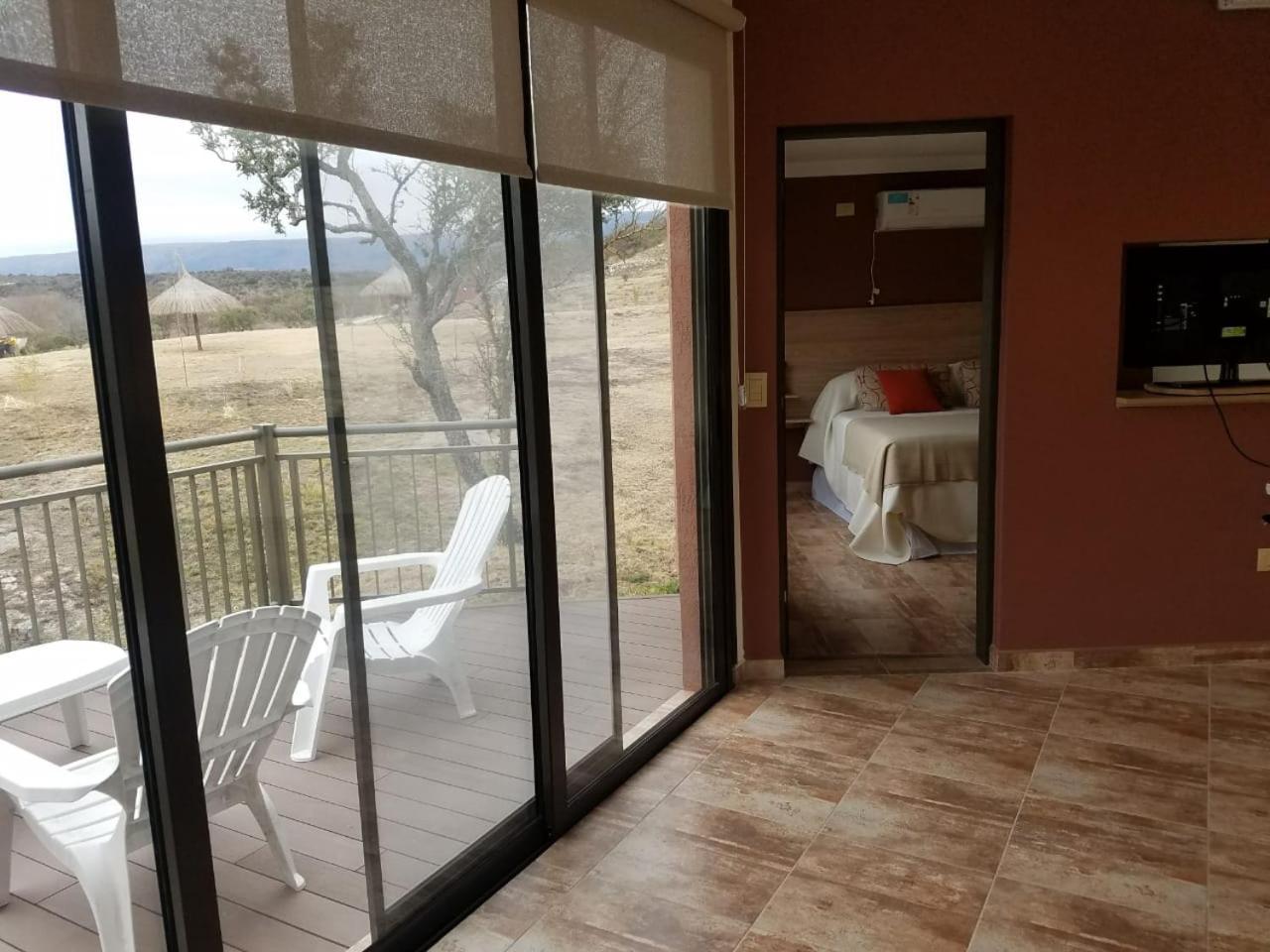 One-Bedroom House photo 1