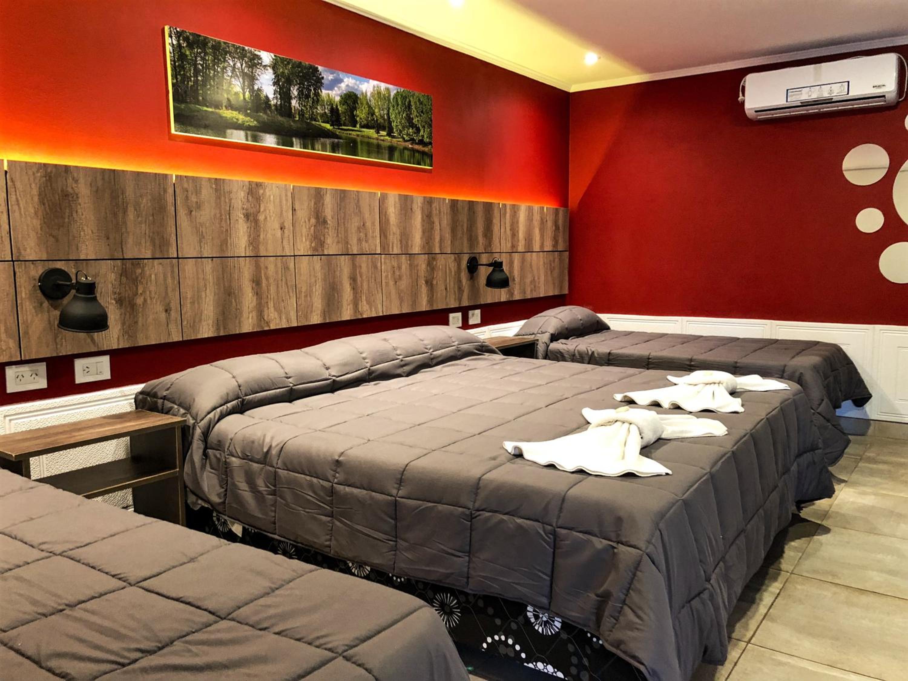 Deluxe Family Room