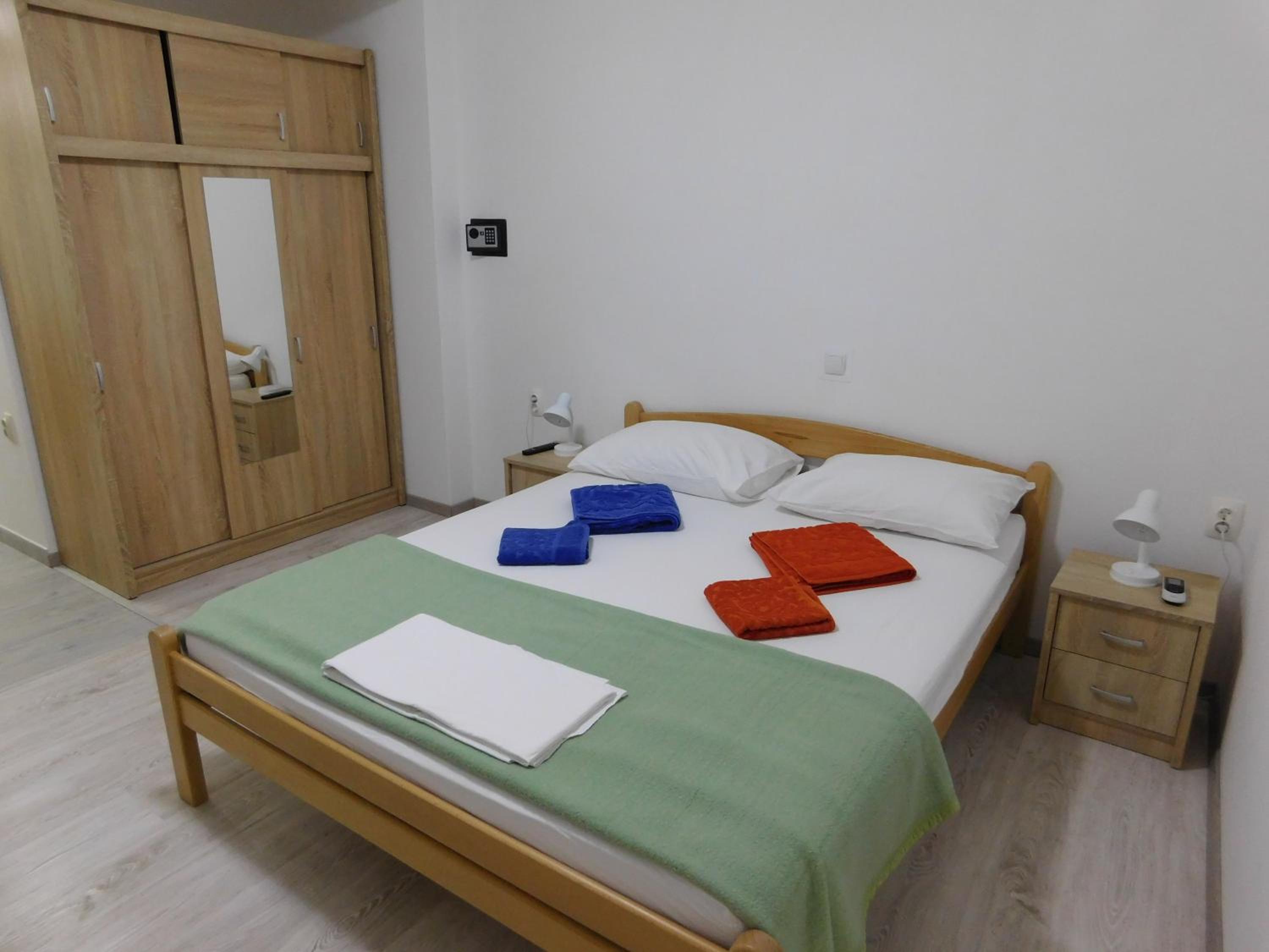 Studio Apartment - Photo 5
