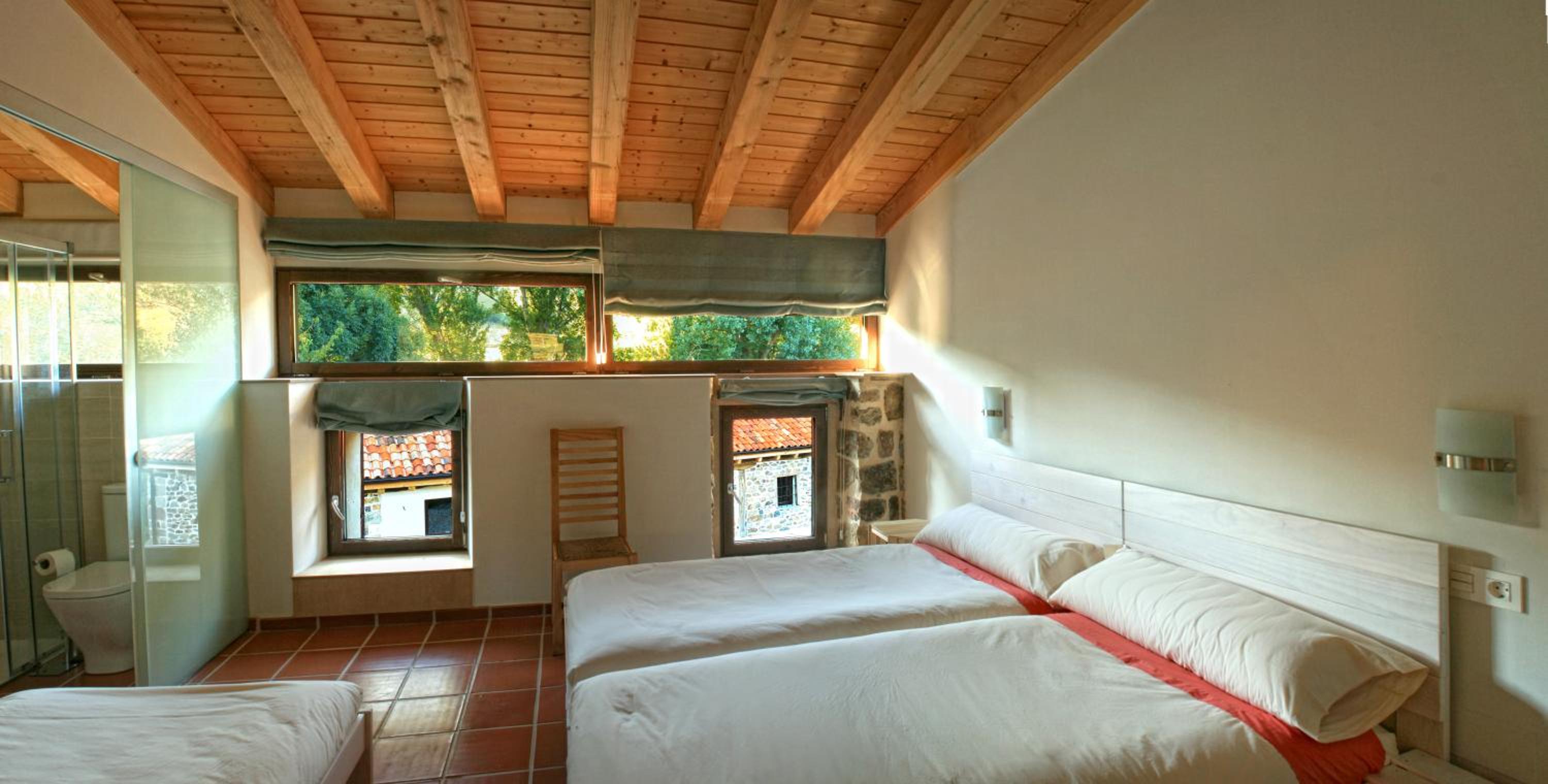 Comfort Triple Room with Shower photo 2