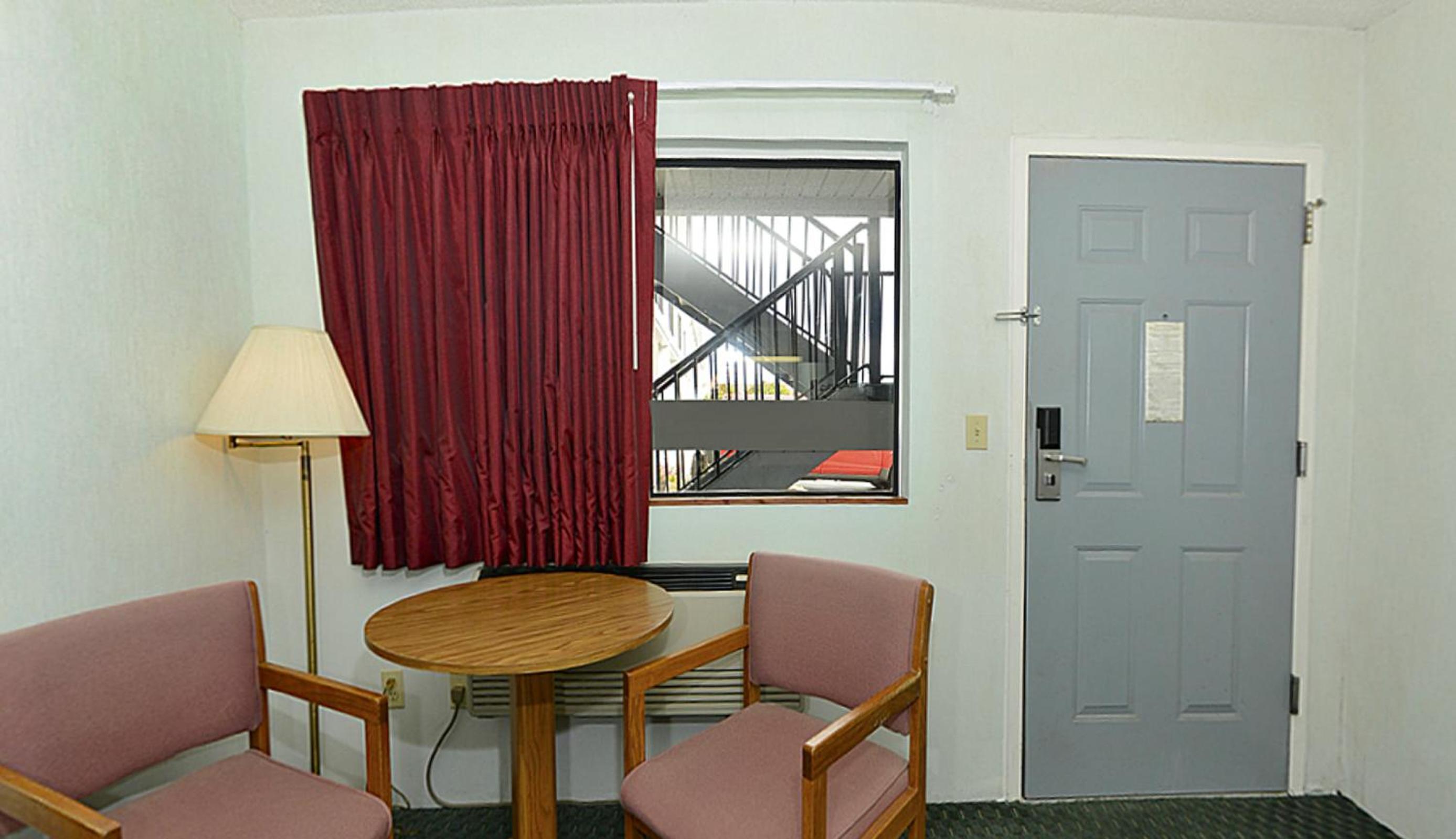 Queen Room - Photo 1