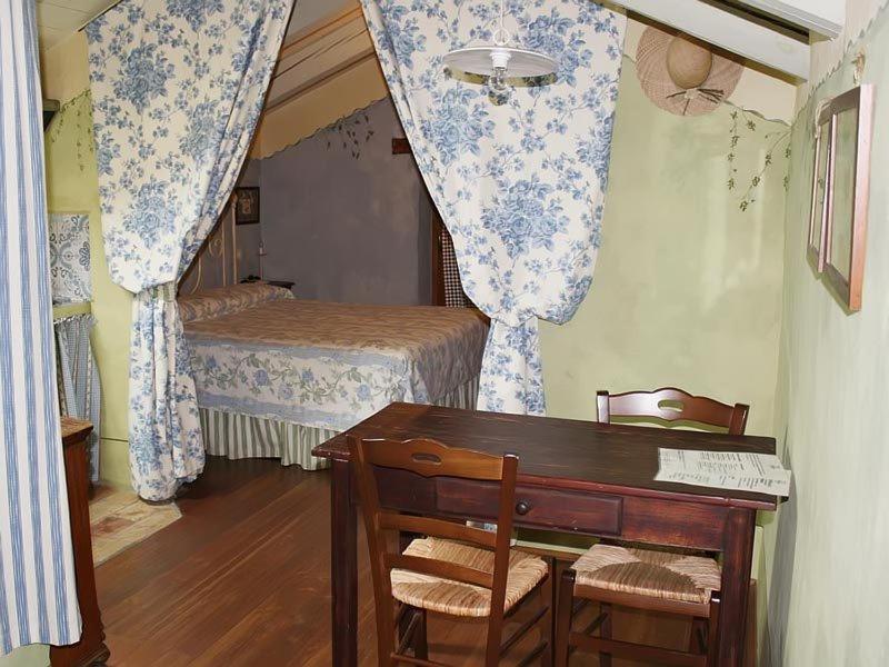 One-Bedroom Apartment (2 Adults) - Photo 1