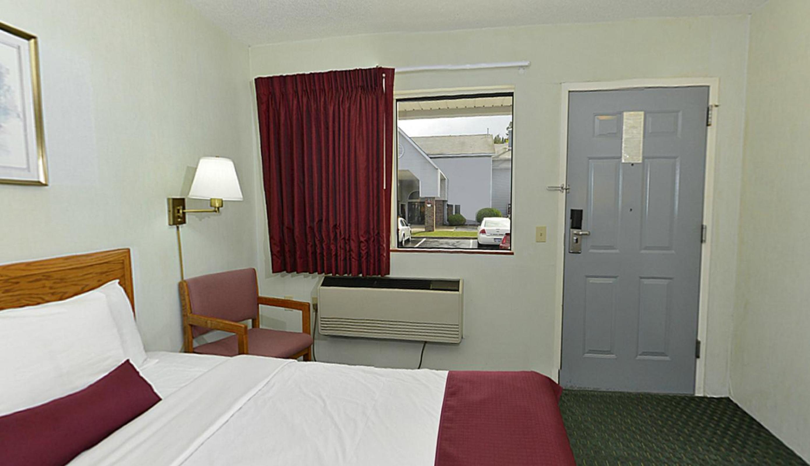 Queen Room with Spa Bath - Photo 6