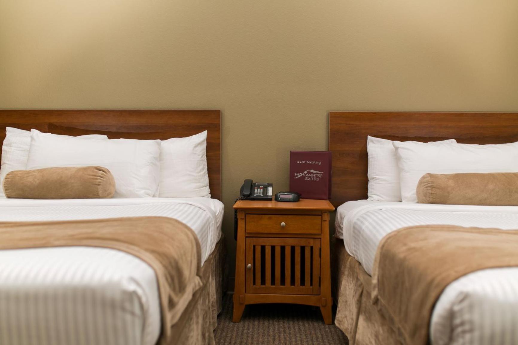 Standard Queen Room