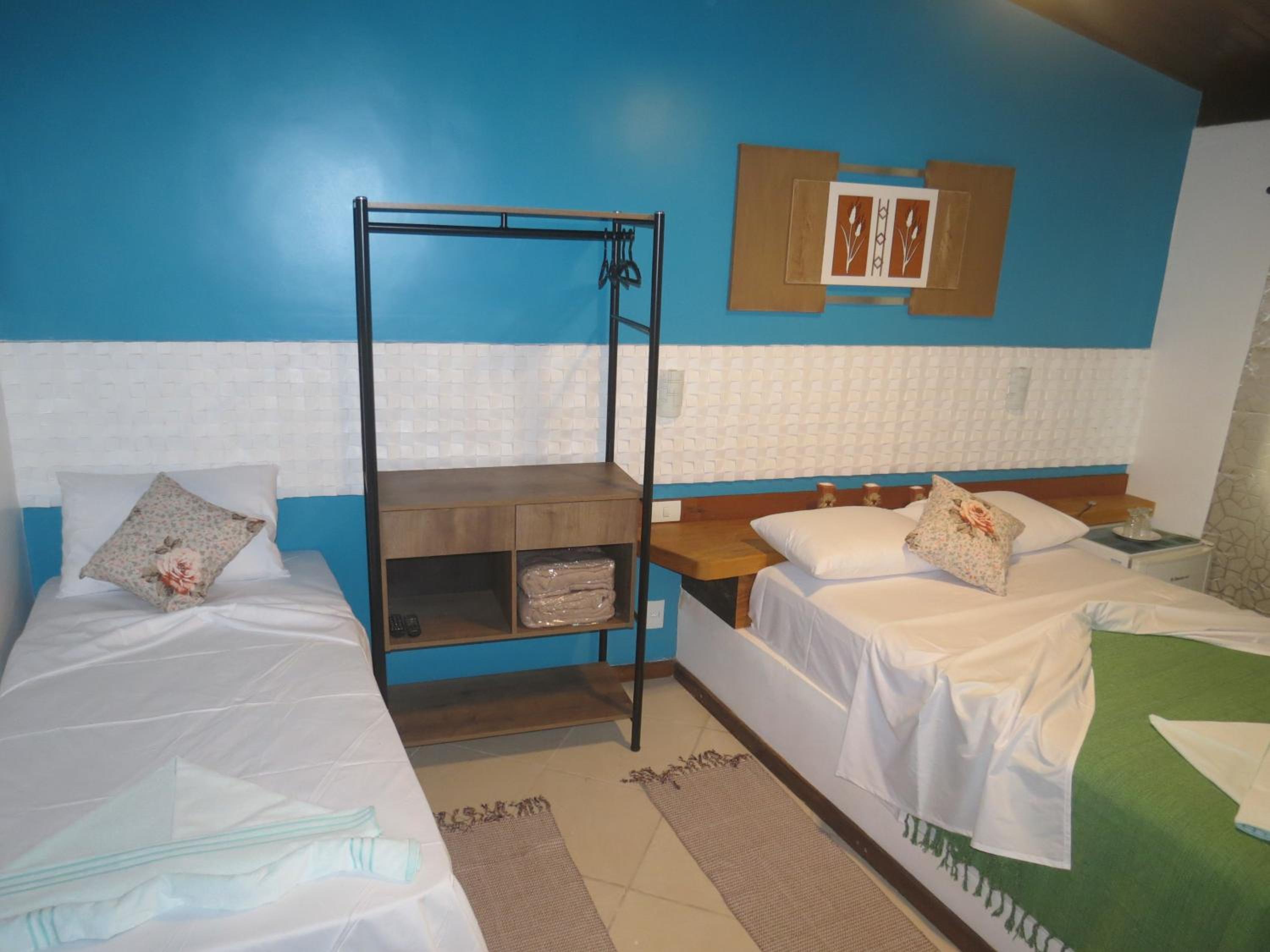 Triple Room - Photo 12