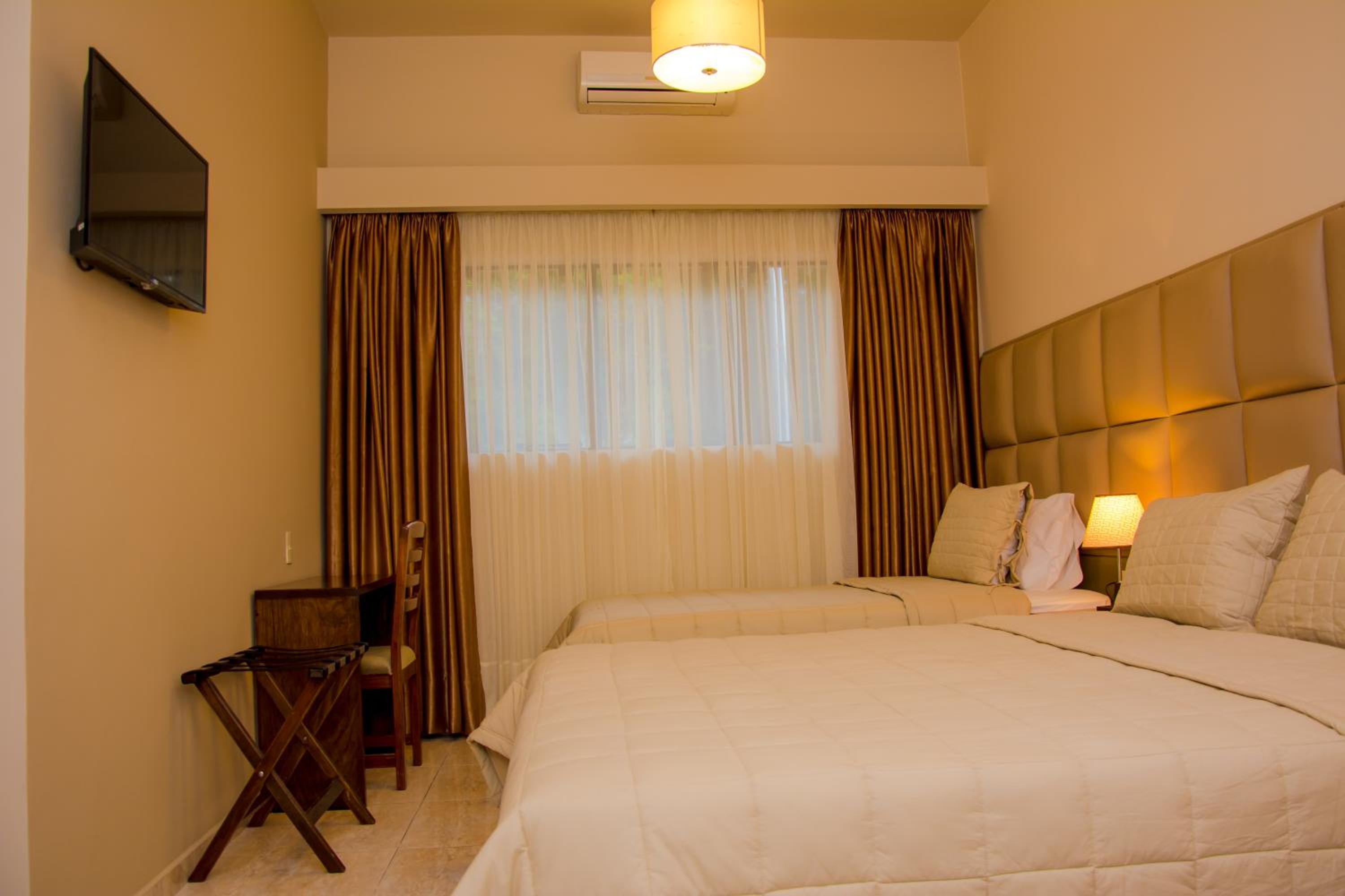 Deluxe Triple Room photo 1