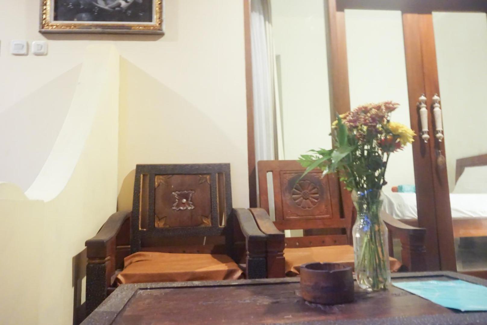 Deluxe Room (2 Adults + 1 Child) - Photo 6