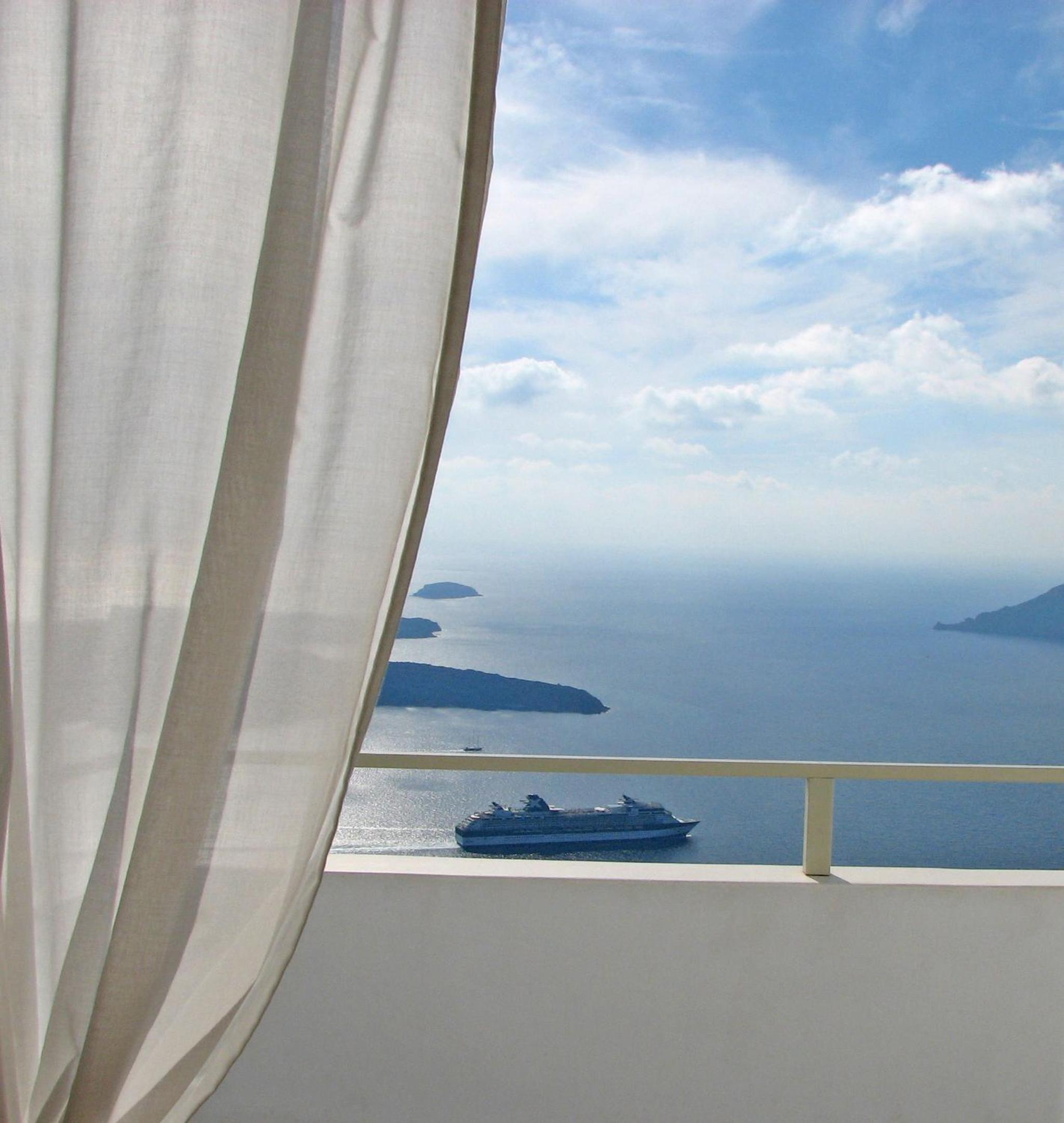 Apartment with Loft and Caldera View photo 3