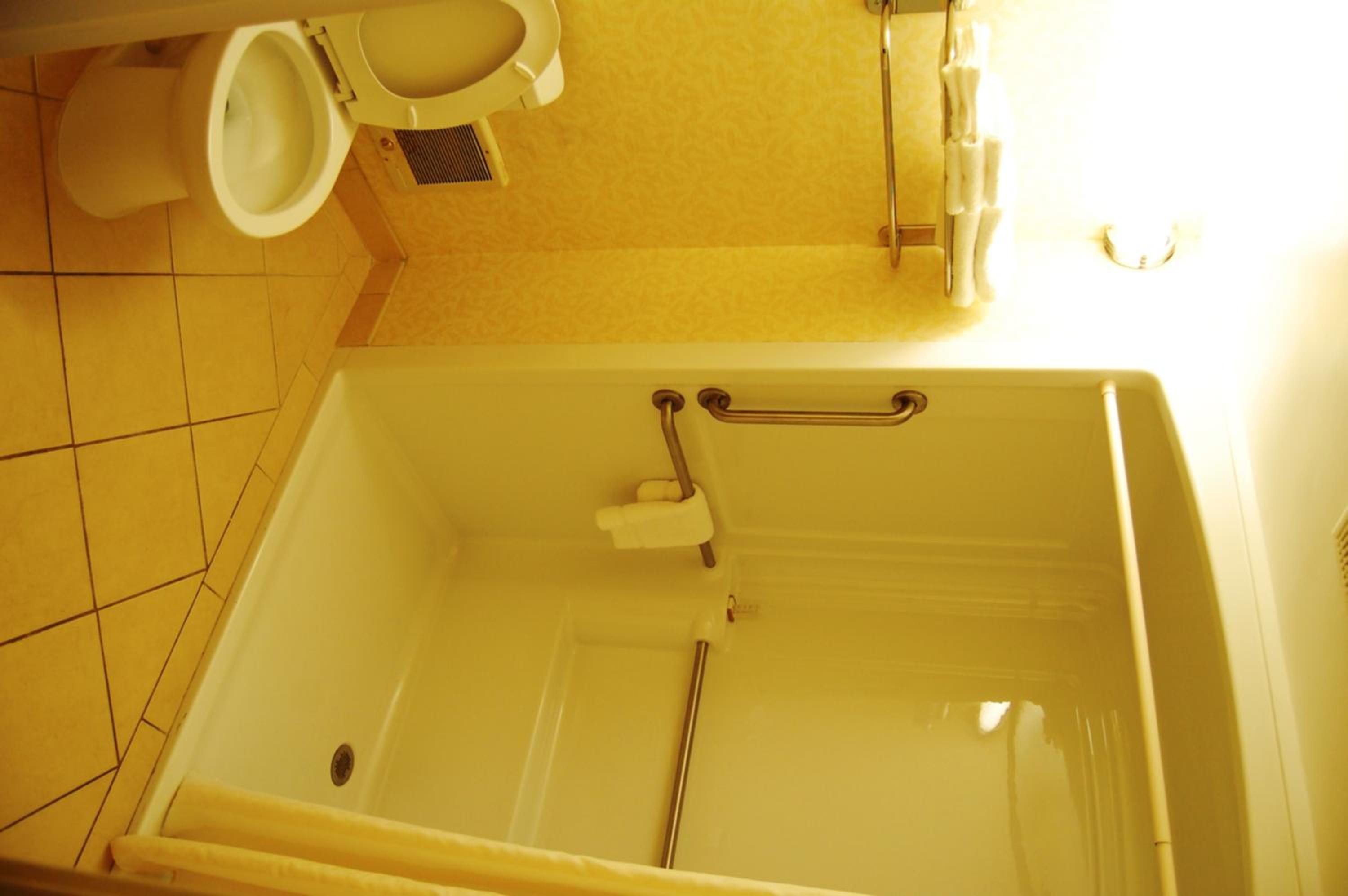 King Room - Mobility Access/Non-Smoking photo 1