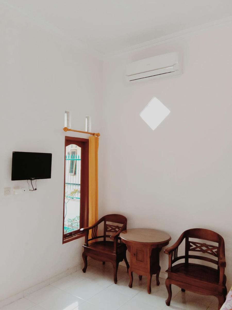Family Room photo 1