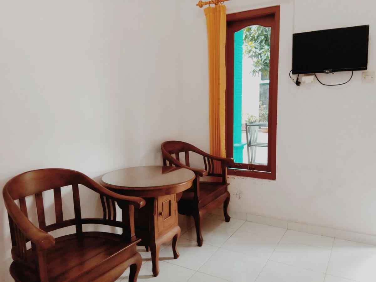 Budget Double Room photo 2