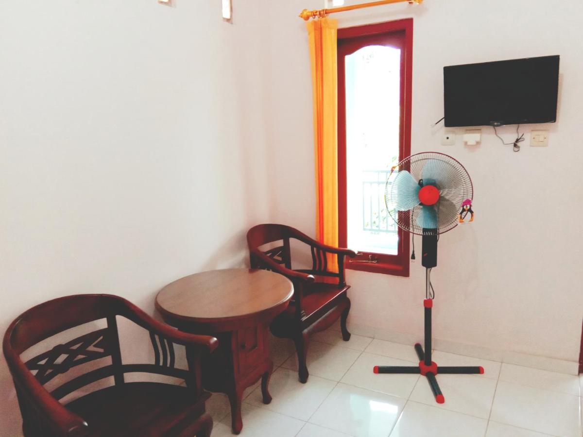 Standard Double Room with Fan photo 3