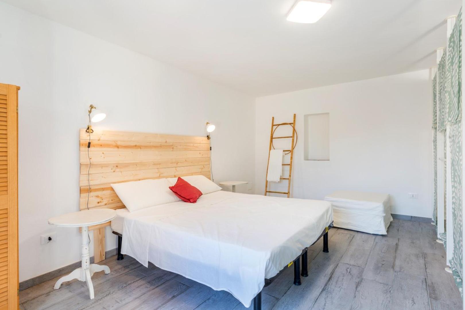 One-Bedroom Apartment with Garden