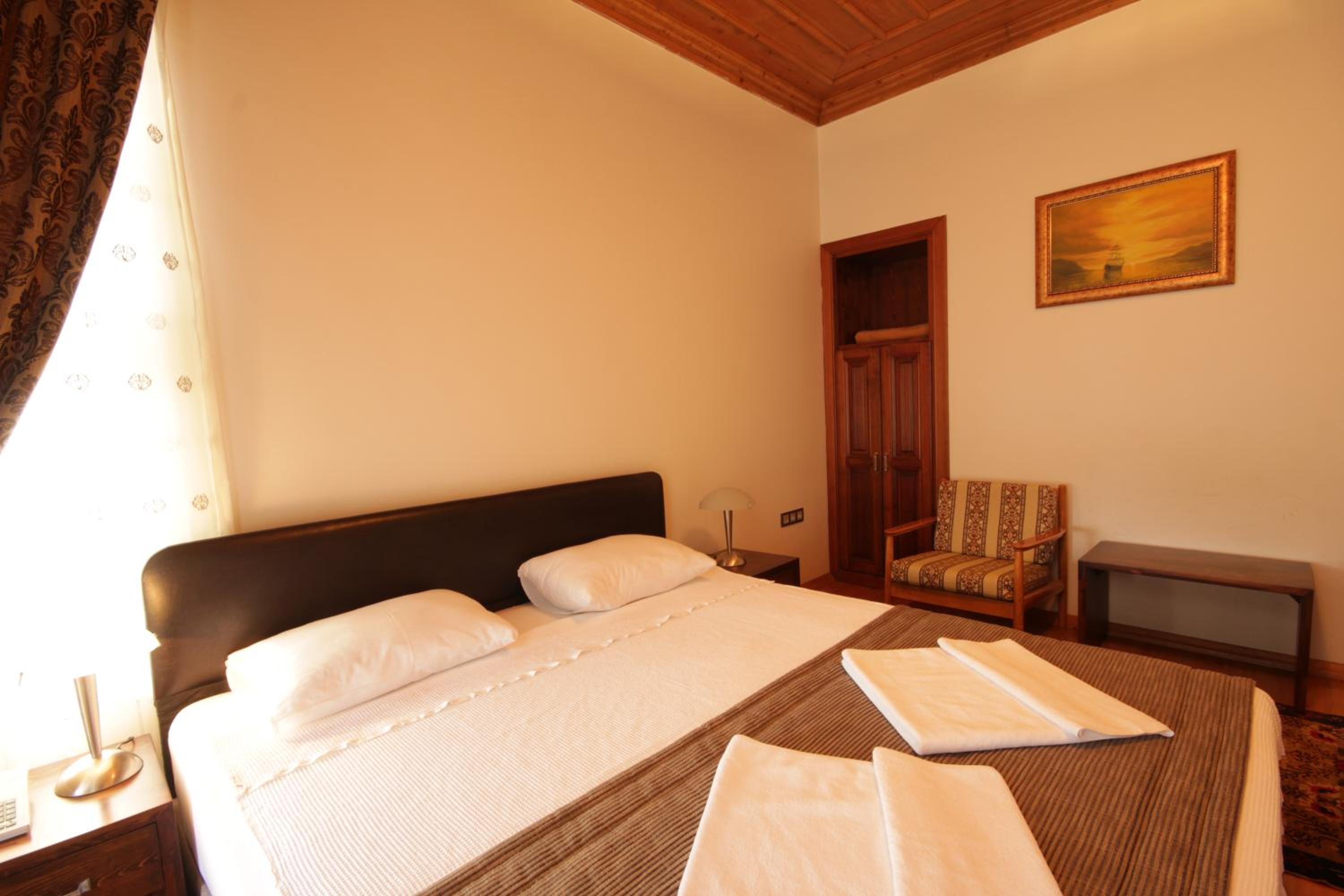 Double or Twin Room photo 3