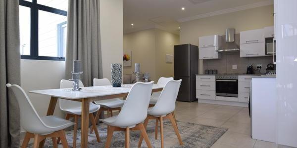 Three-Bedroom Apartment - Photo 5