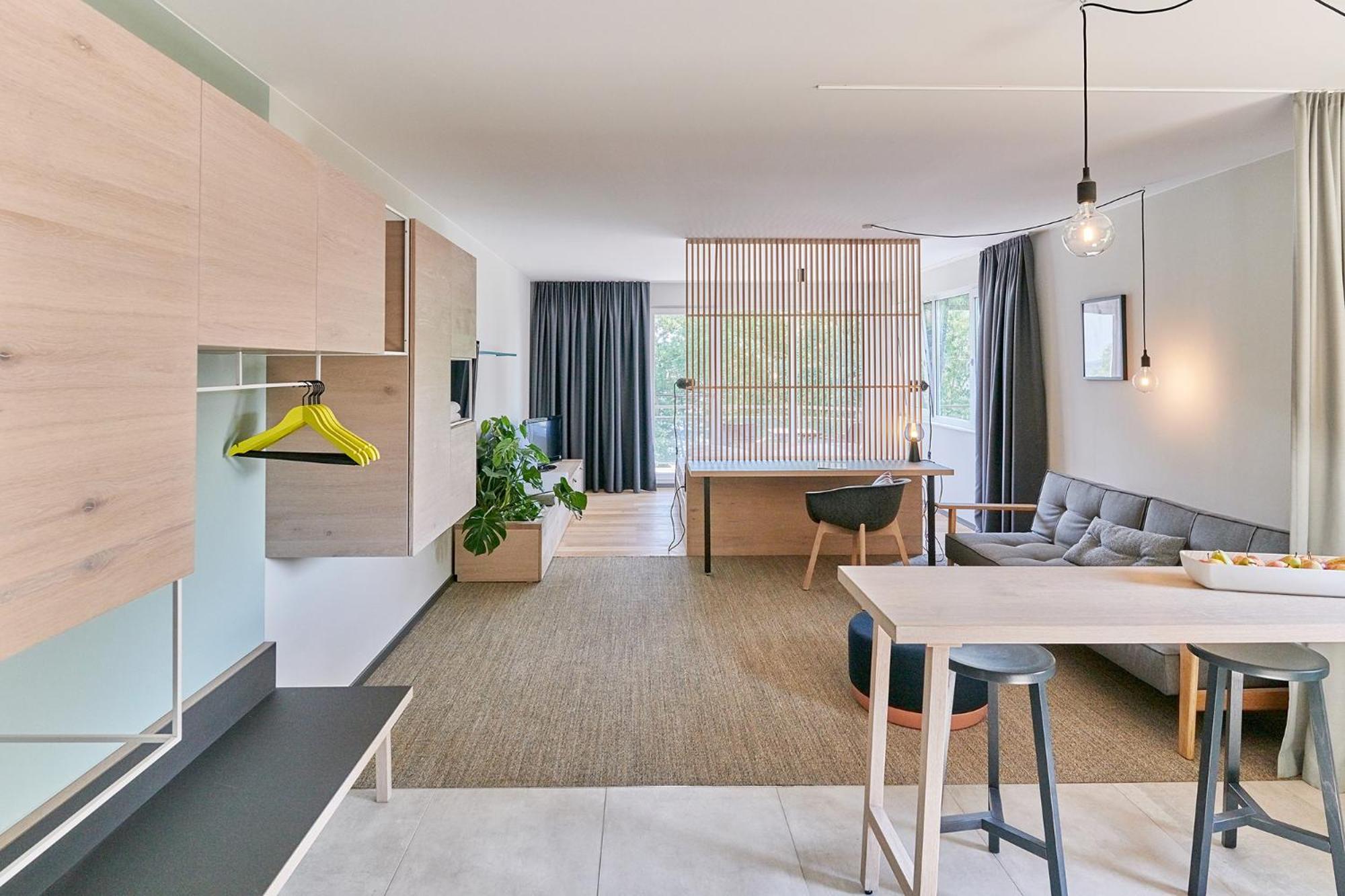 Junior Suite with Lake View