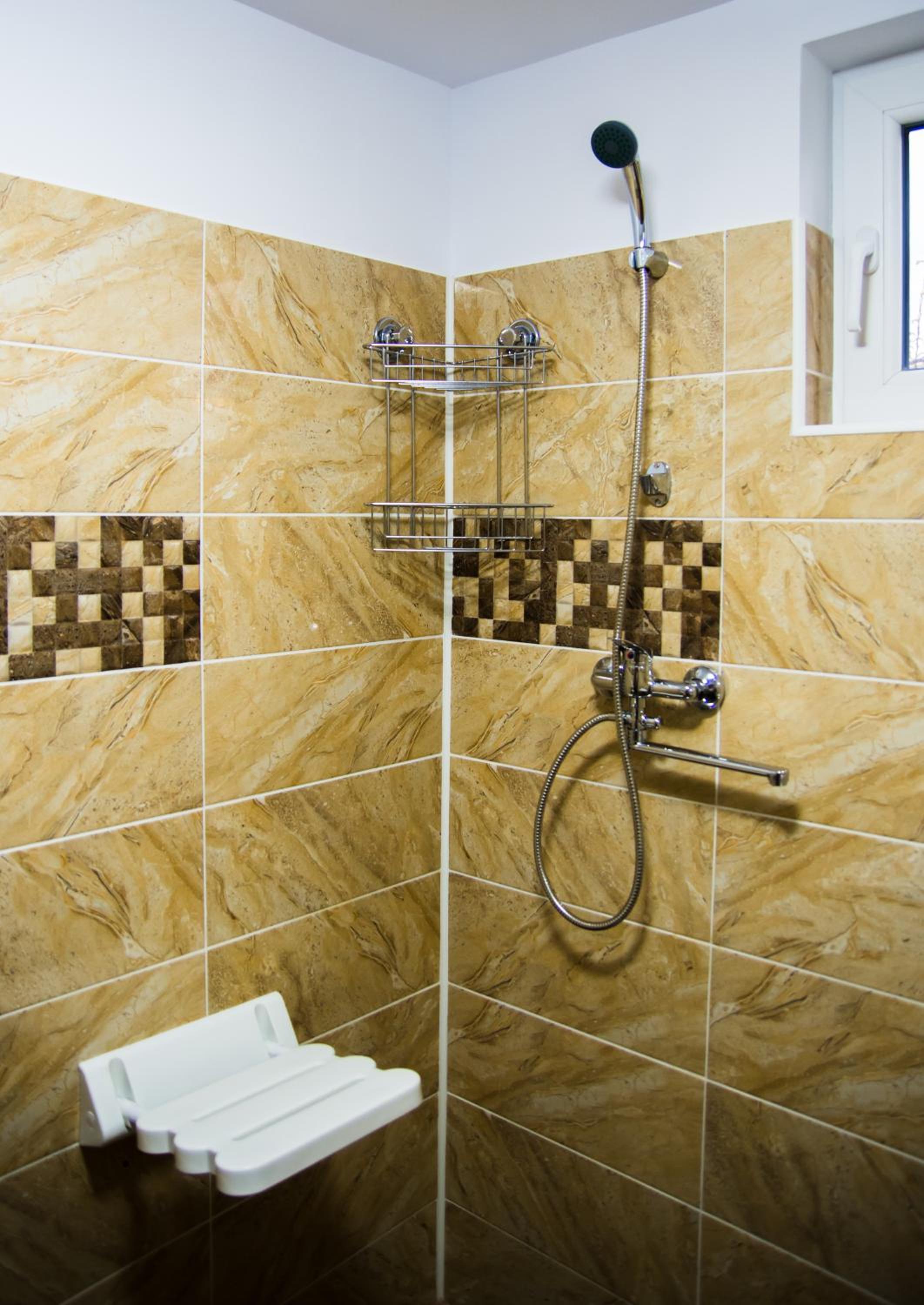 Apartment - Ground Floor - Photo 5