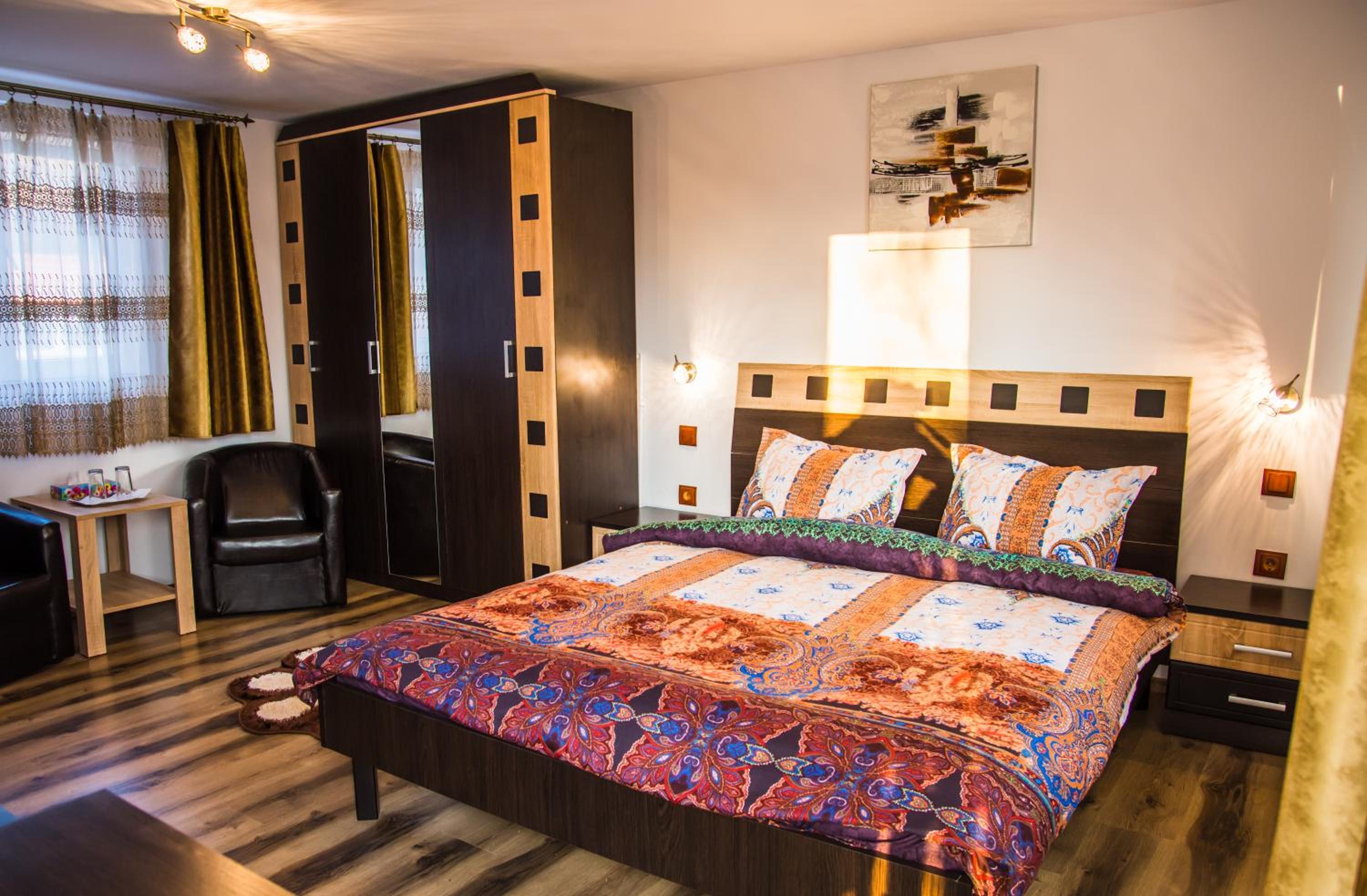 Deluxe Double Room with Balcony - Photo 2