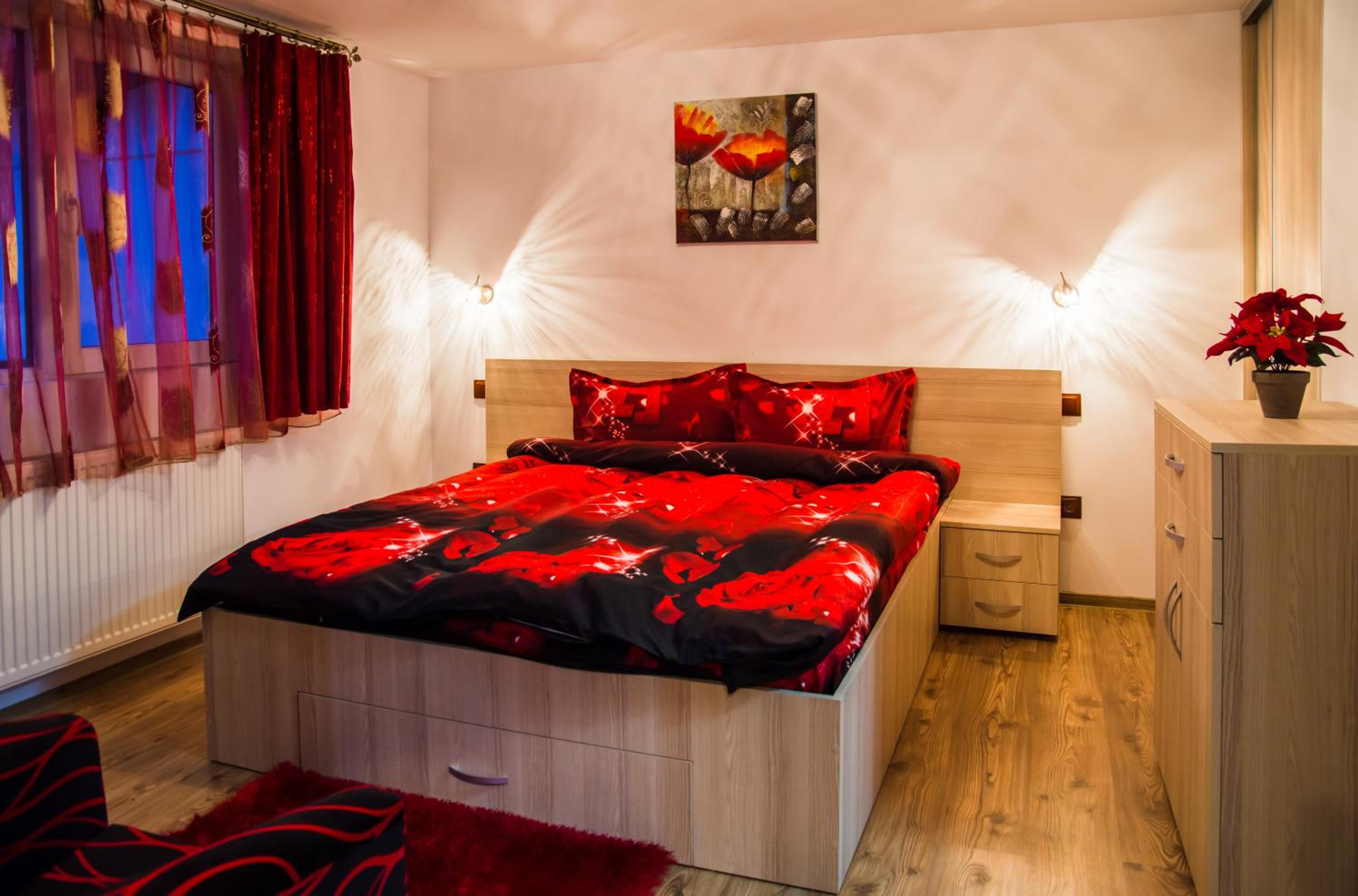 Deluxe Queen Room - Photo 1