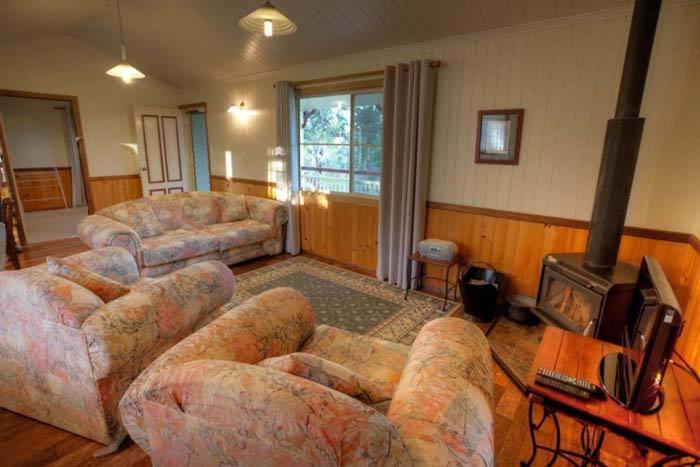 Camelia Two-Bedroom Cottage photo 2