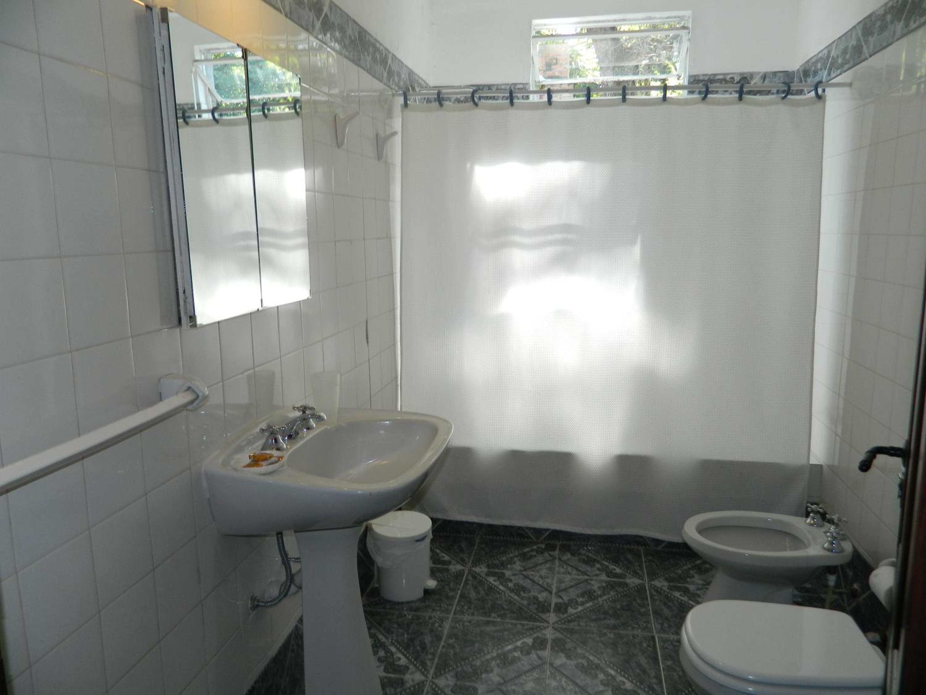 Standard Triple Room photo 3