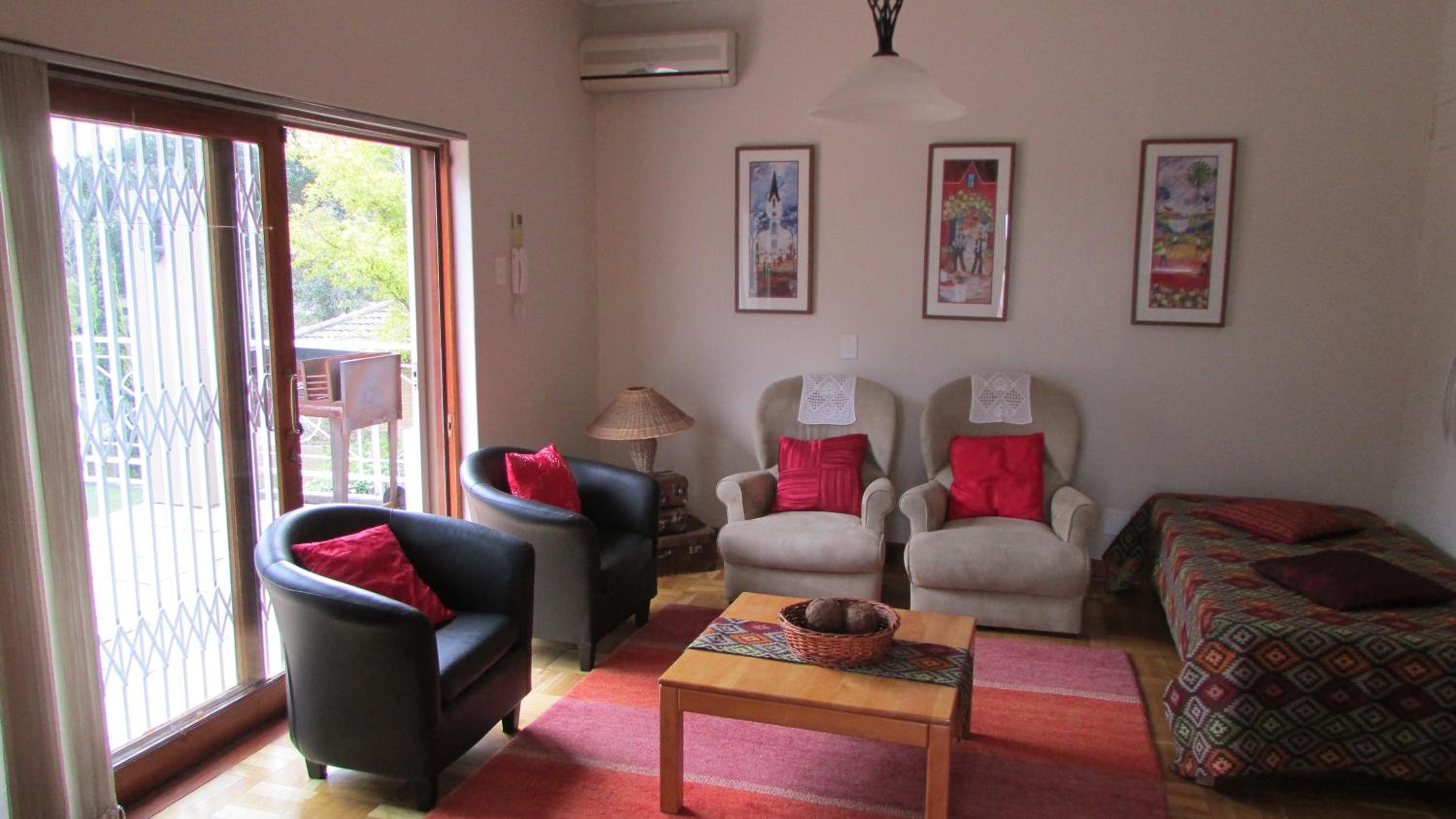 Apartment with Balcony photo 1