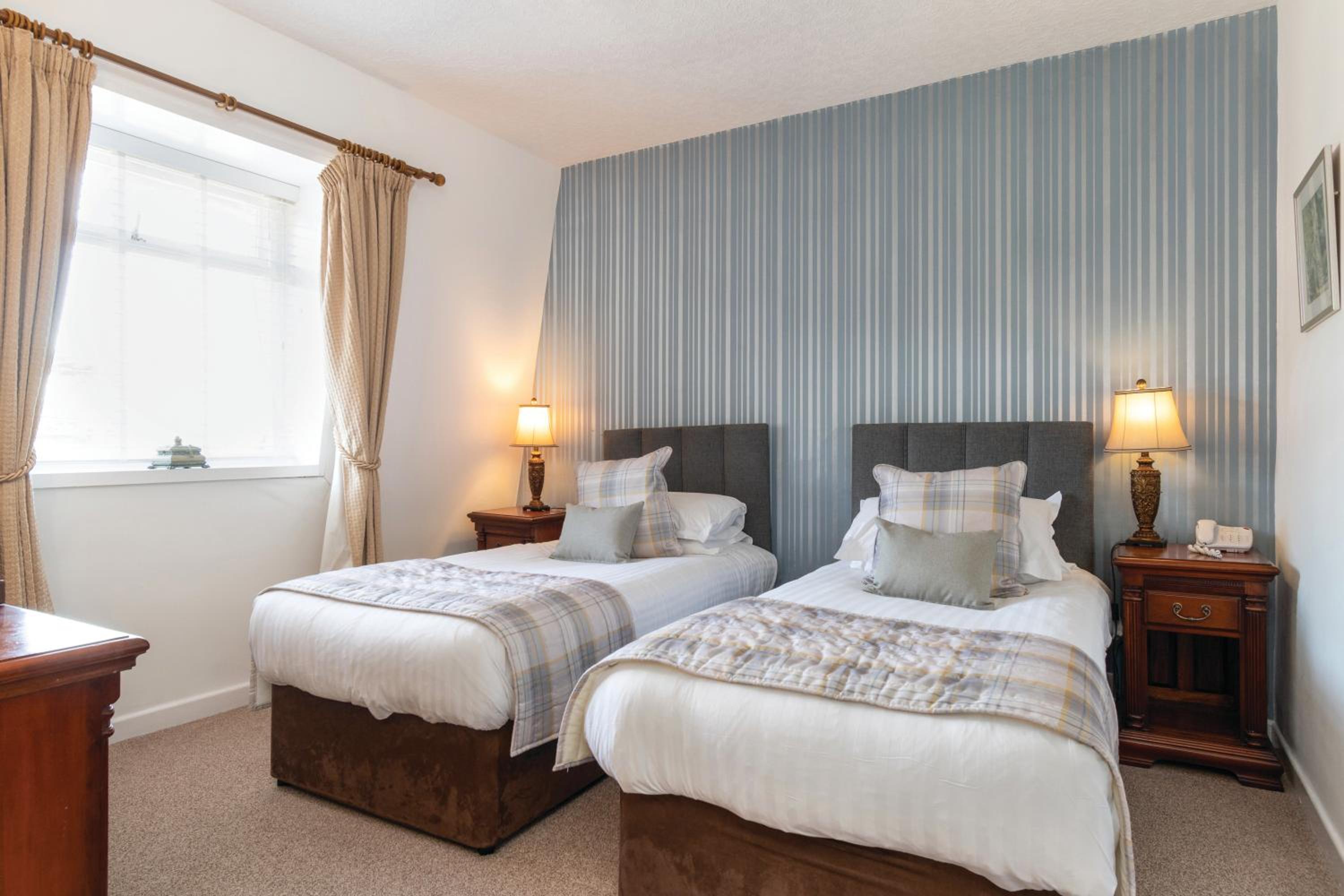 Standard Double or Twin Room photo 3